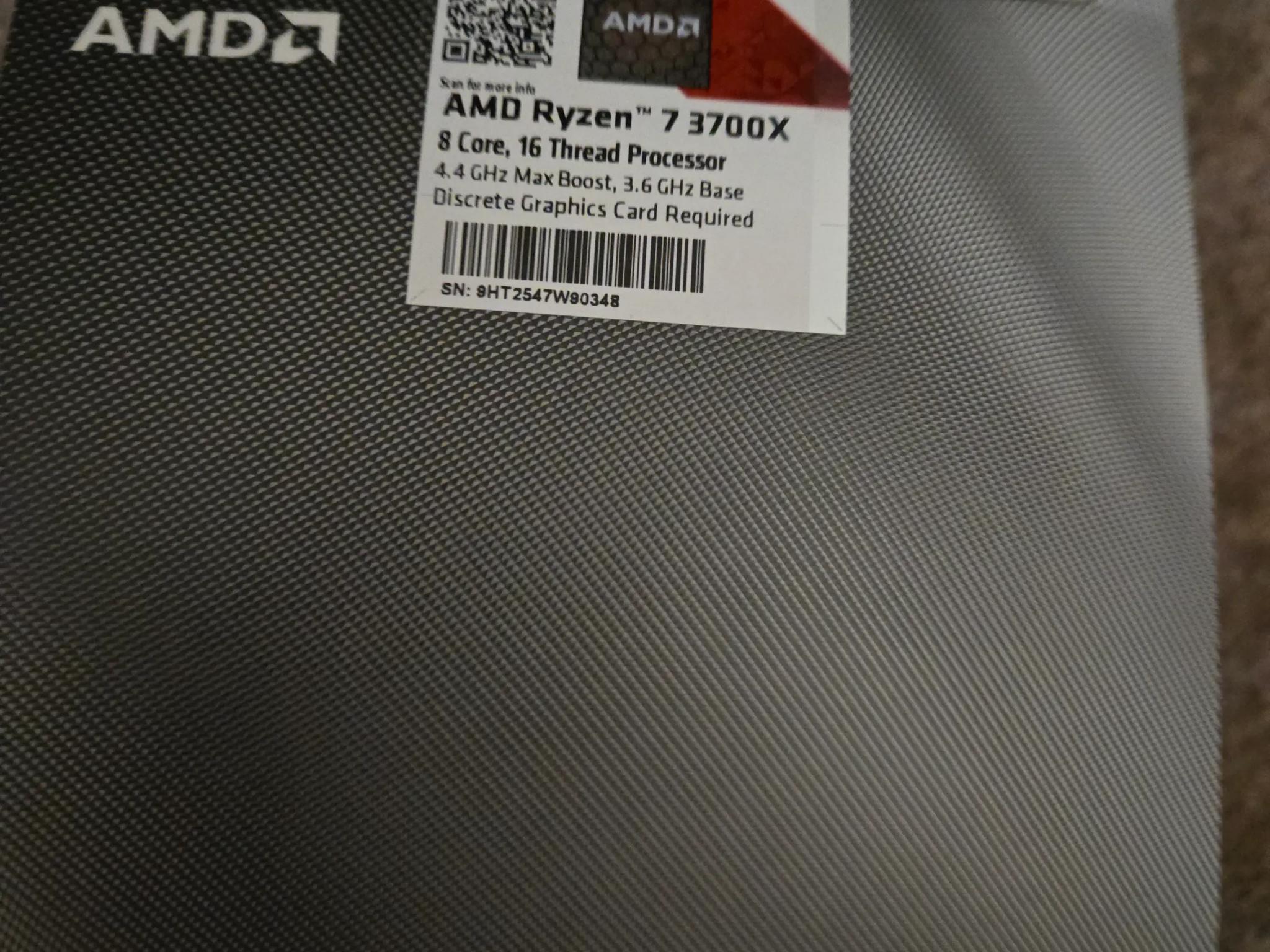 AMD Ryzen 7 3700X
