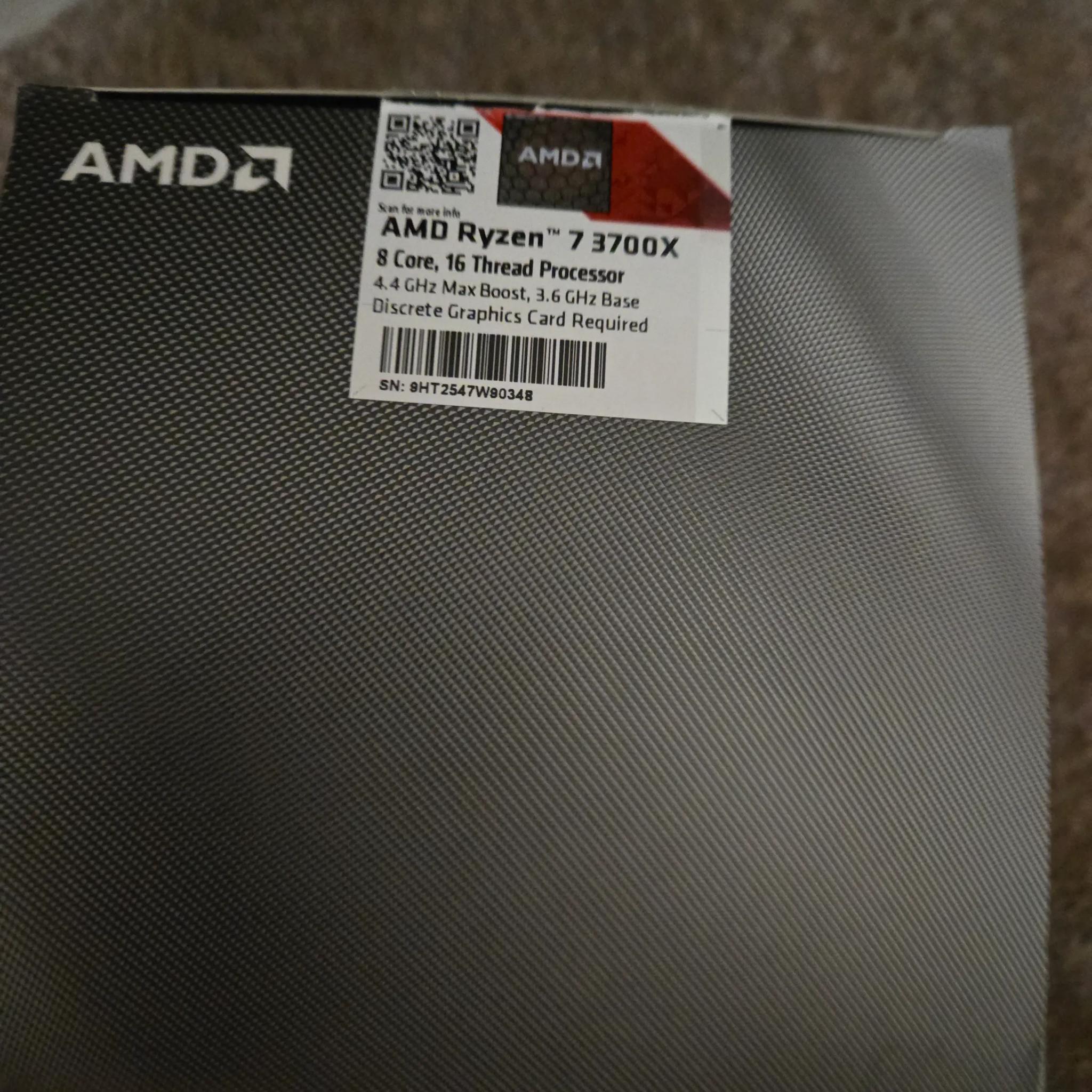 AMD Ryzen 7 3700X