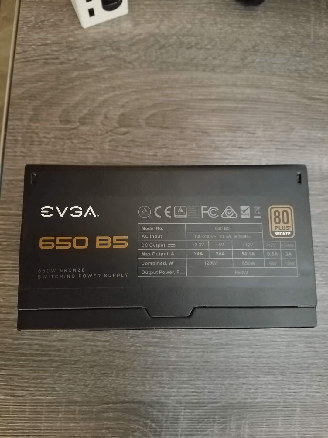 EVGA B5 650 W 80+ Bronze Fully Modular ATX Power Supply