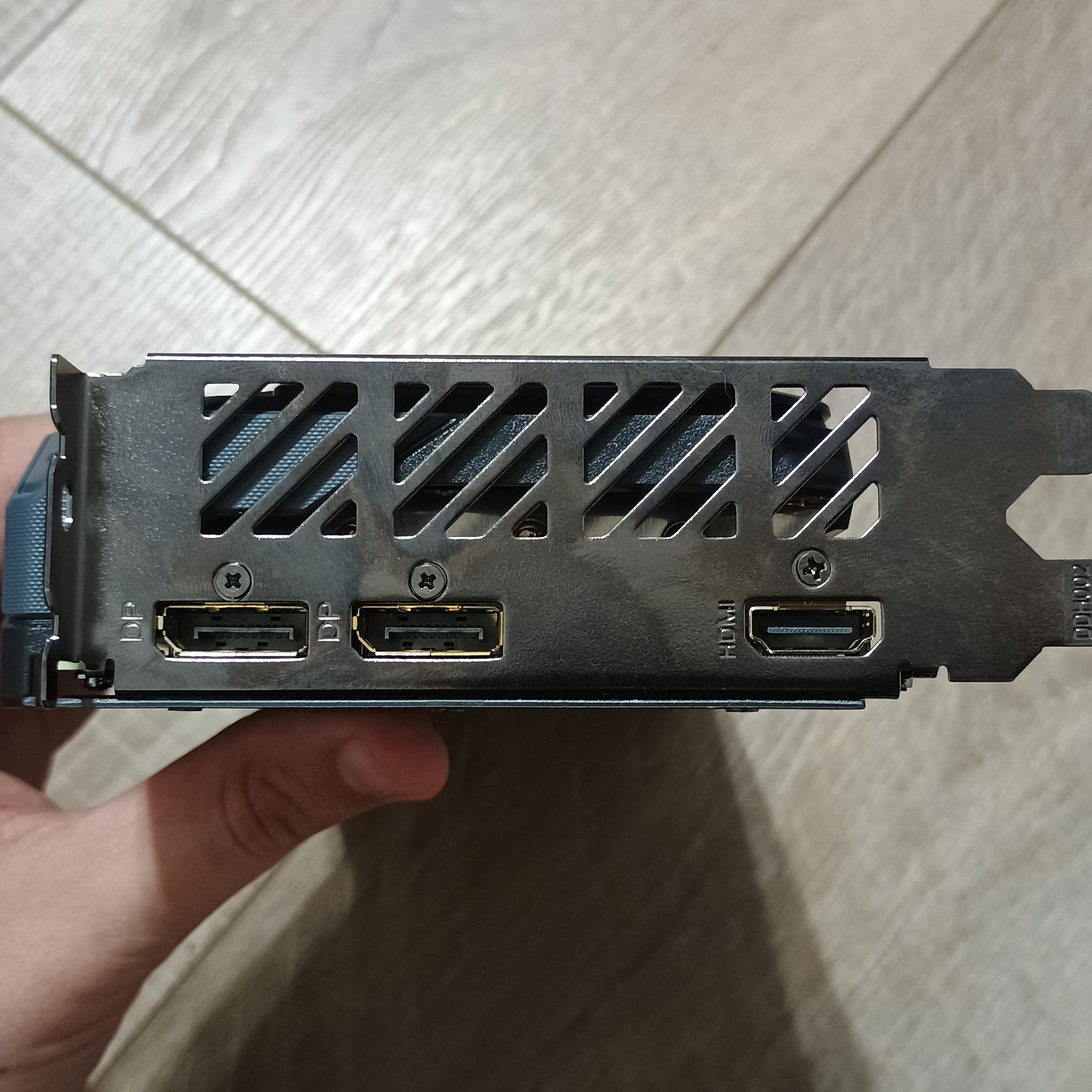 GIGABYTE Radeon RX 9060 XT GAMING OC 8G