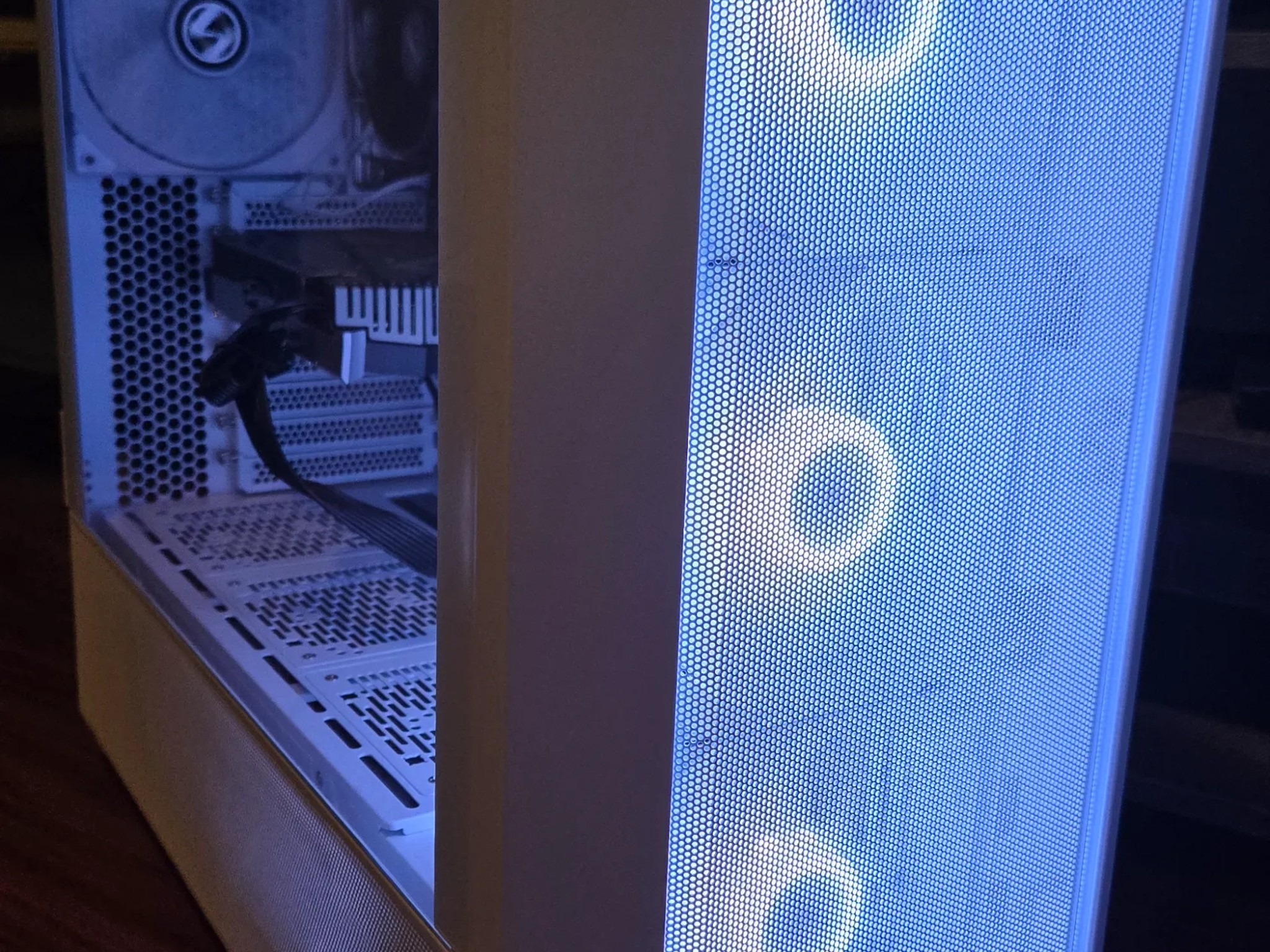🏒Esports Pro🏒 RTX 2060 / RYZEN 5 4500 / 632GB SSD / 16GB DDR4
