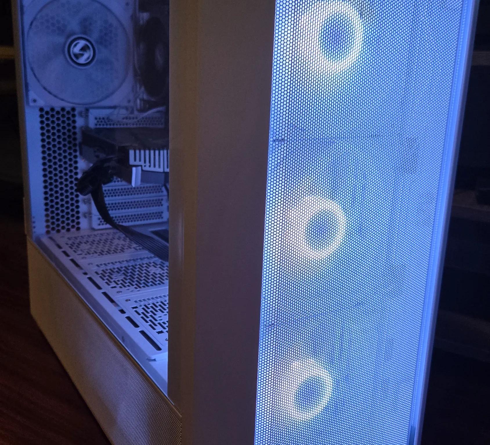 🏒Esports Pro🏒 RTX 2060 / RYZEN 5 4500 / 632GB SSD / 16GB DDR4