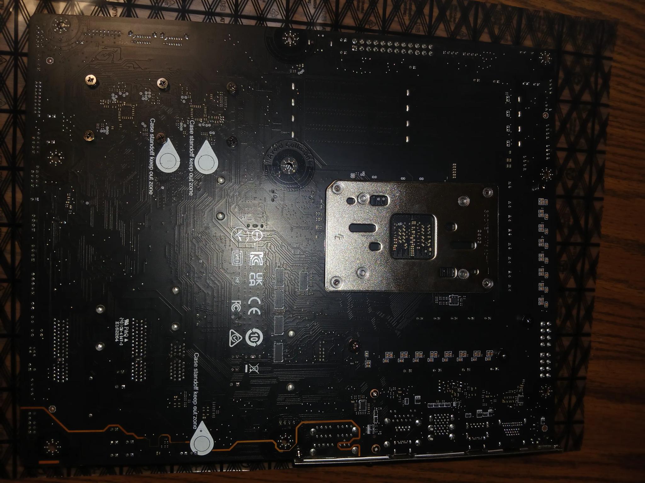 MSI MAG X670E TOMAHAWK WIFI AM5 AMD ATX Motherboard