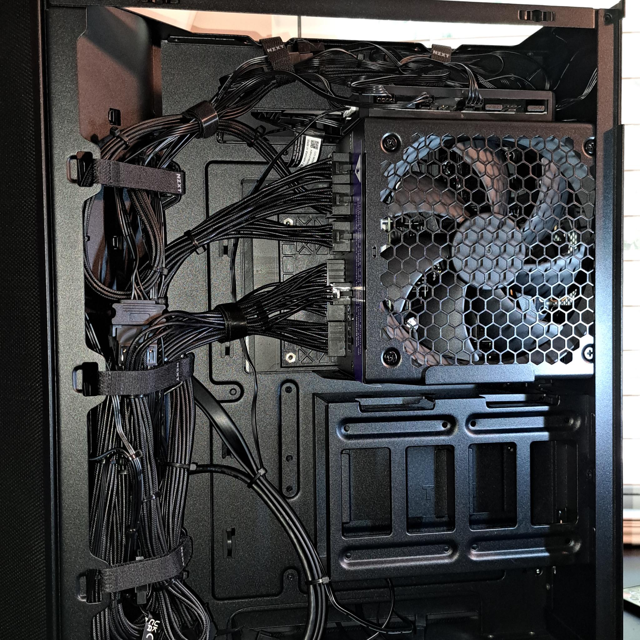 TACTILE SYSTEMS EXCLUSIVE - Ryzen 5800XT | RX 7900 XTX | 32 GB RAM | 1x2 TB NVMe