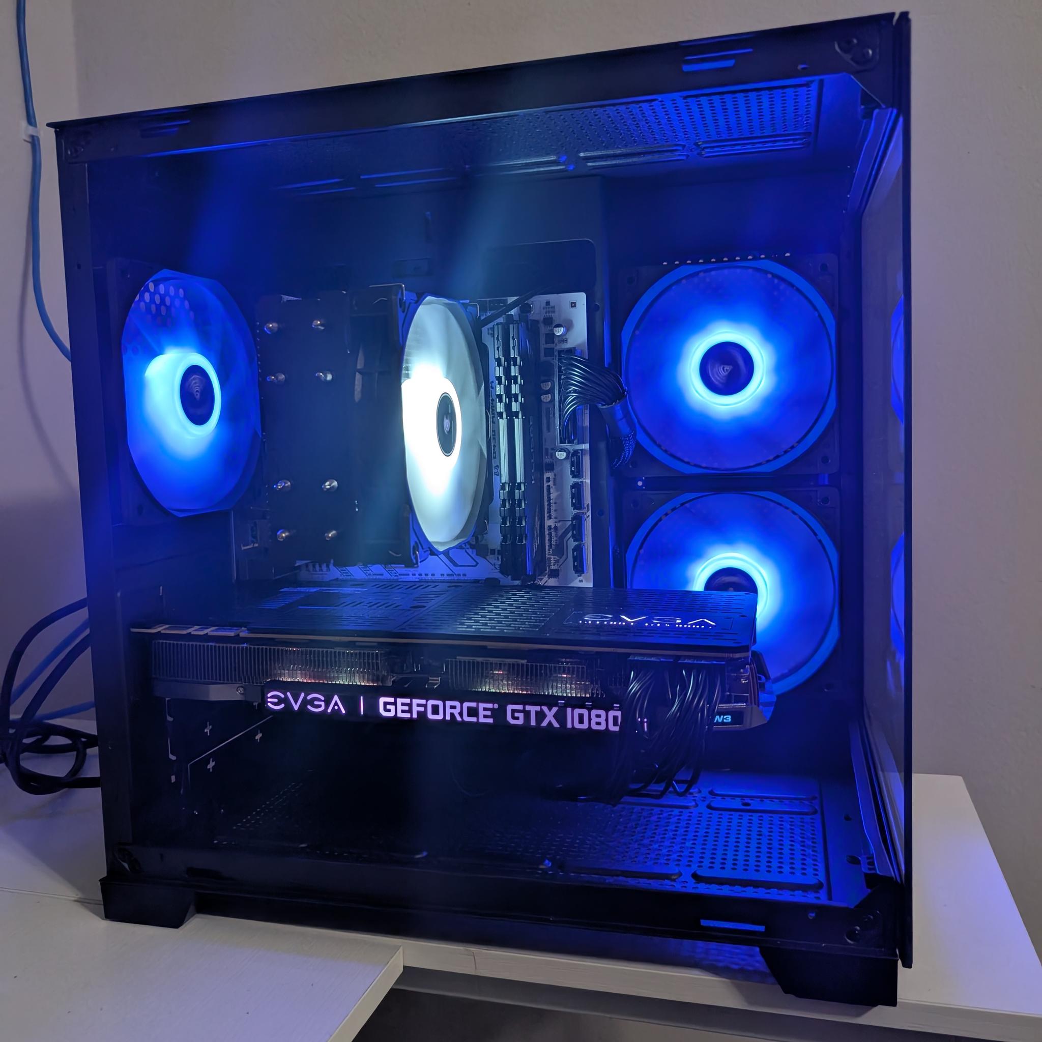 Ryzen 5 3600 / 1080 Ti / 16gb DDR4/ 500 gb