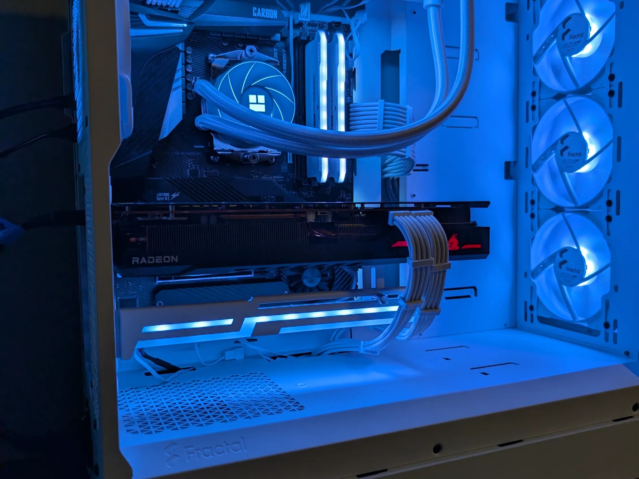 Powerful x3D Gaming PC - RX 6800xt | Ryzen 7 5700x3d | 32 GB DDR4 RAM | 1 TB NVME Liquid Cooled