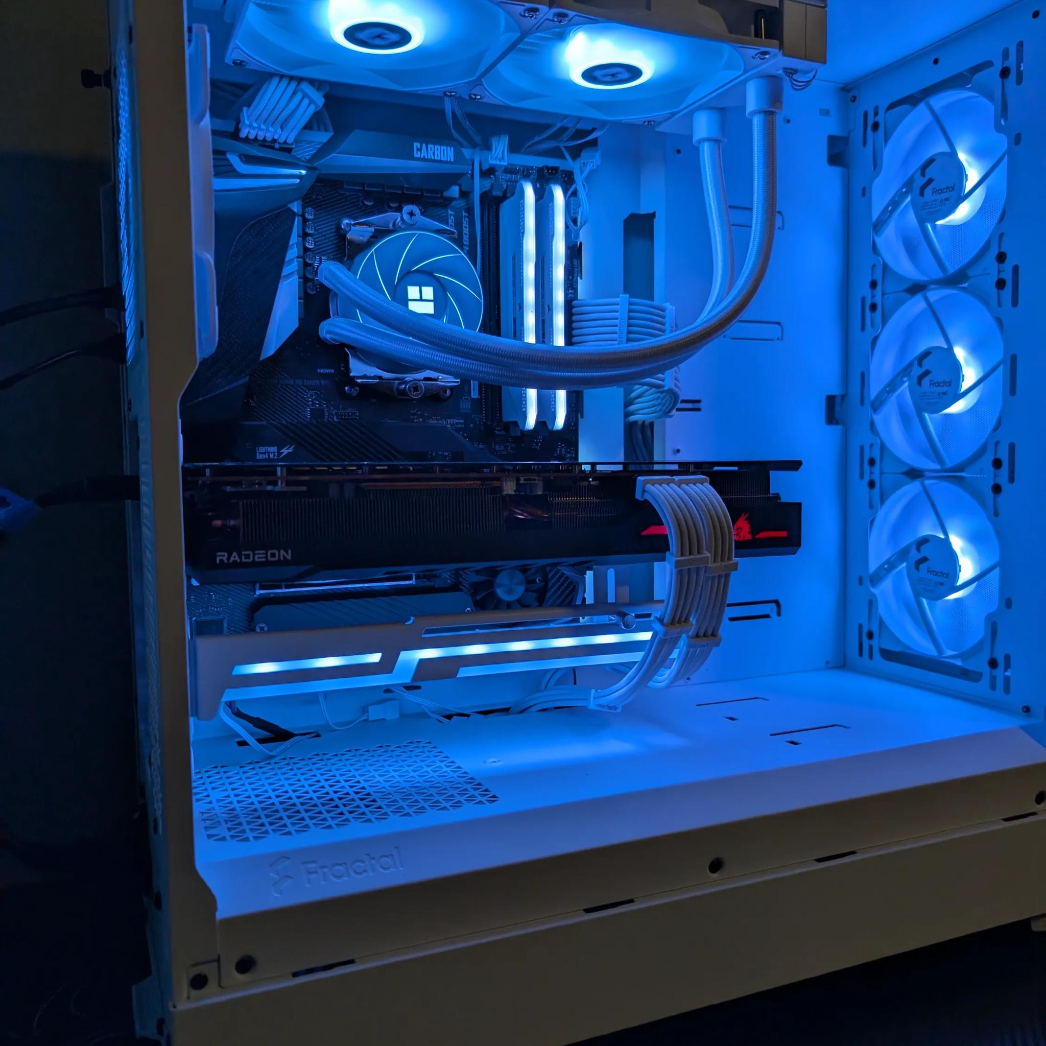 Powerful x3D Gaming PC - RX 6800xt | Ryzen 7 5700x3d | 32 GB DDR4 RAM | 1 TB NVME Liquid Cooled