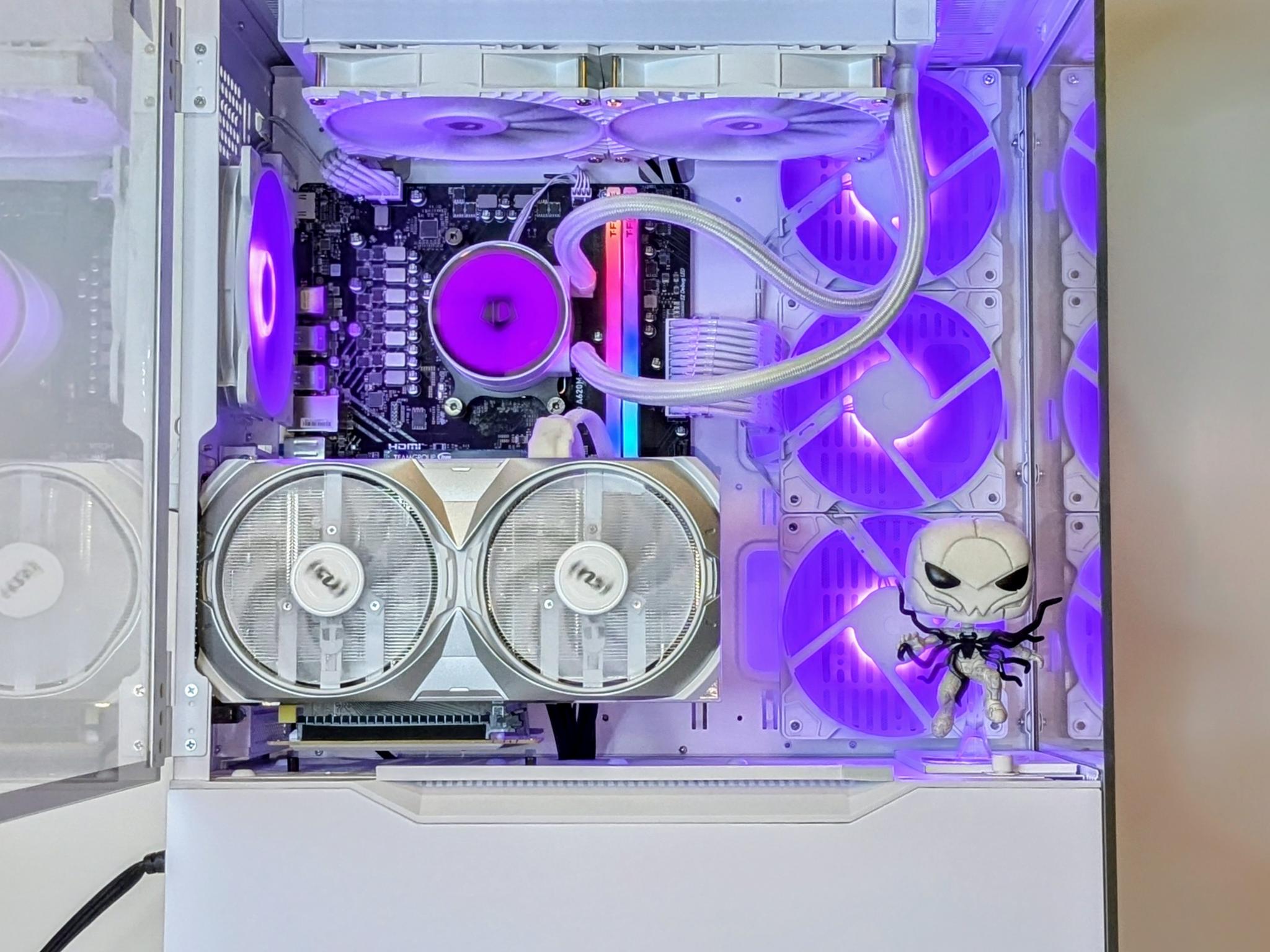 1440p-4K Ray-Tracing👑🕷️⚪️RTX 4070 Super⚪️ Ryzen 7 7700X⚪️32GB DDR5 RAM⚪️1TB NVMe SSD⚪️Windows 11✅