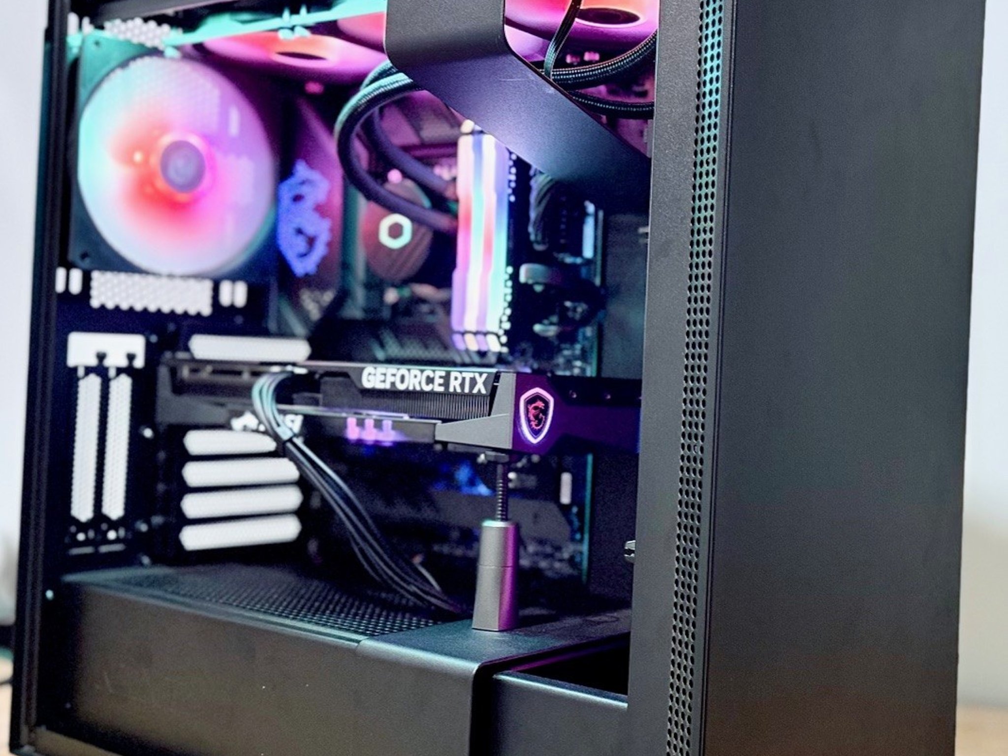 Gaming PC RTX 5060 TI