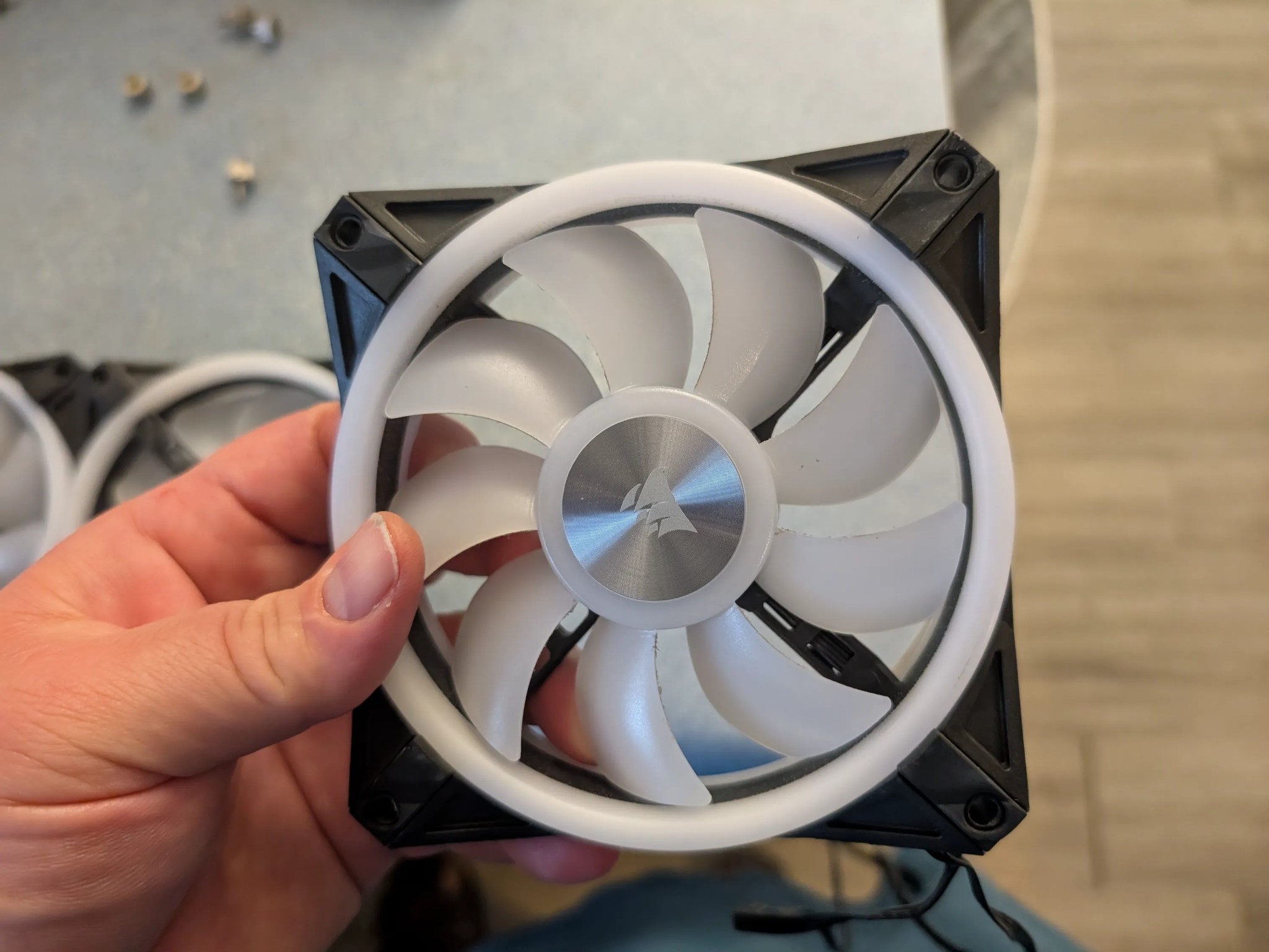 Set of 5 Corsair QL 120mm fans and RGB hub