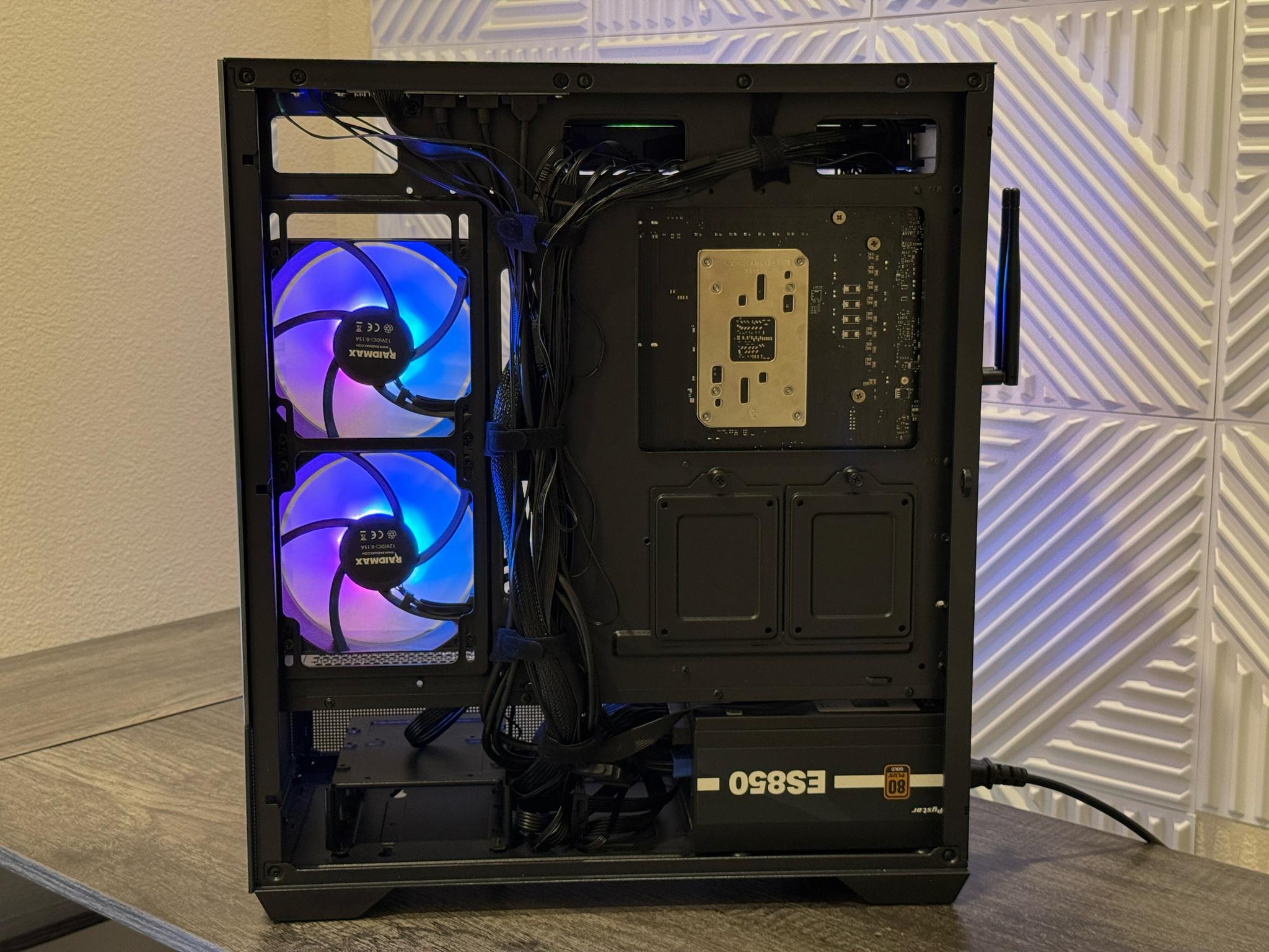 RTX 4070 SUPER | RYZEN 7600X | 32GB 6000CL36 | 2TB NVME | WIFI