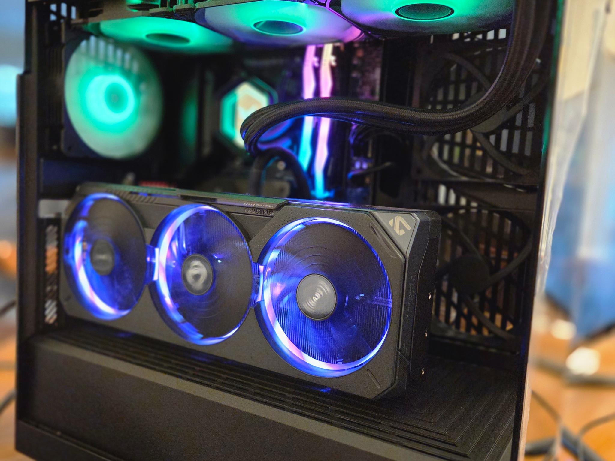 GeForce RTX 5070 Ti Custom Gaming PC - Ryzen 7 7700X