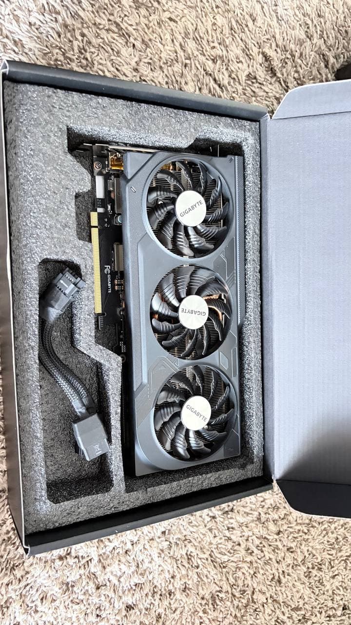 Gigabyte GeForce RTX 4070 Ti WINDFORCE OC 12G