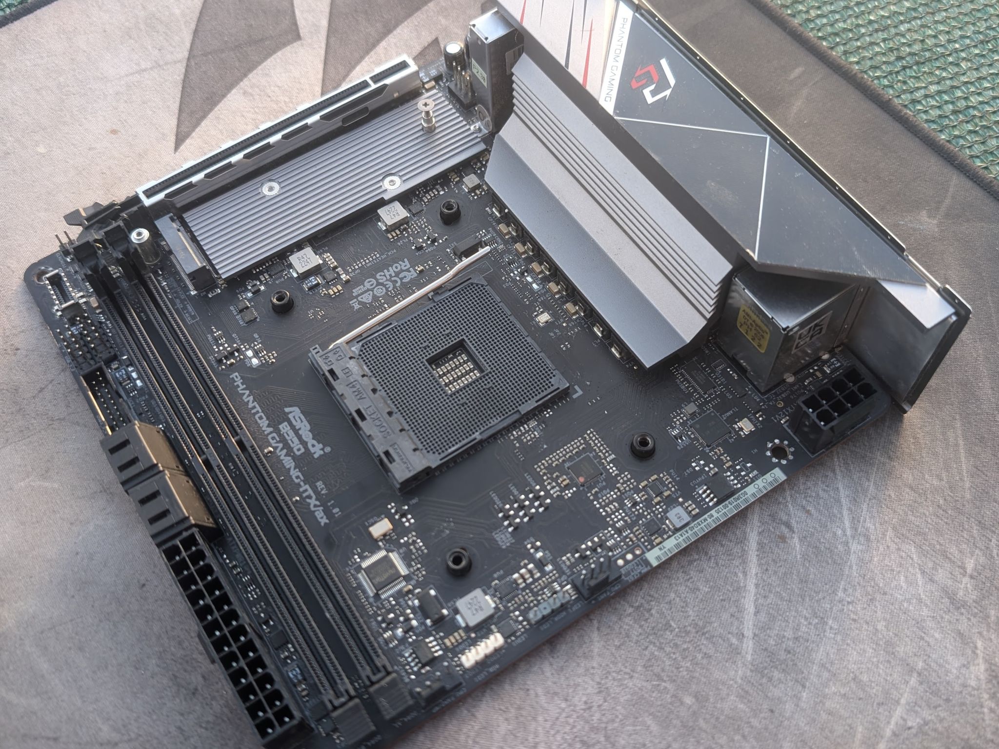 ASRock B550 AM4 Phantom Gaming-ITX