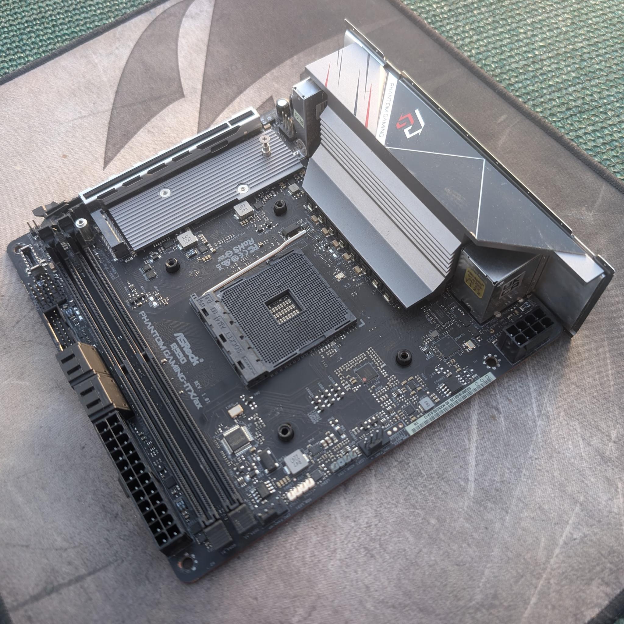 ASRock B550 AM4 Phantom Gaming-ITX