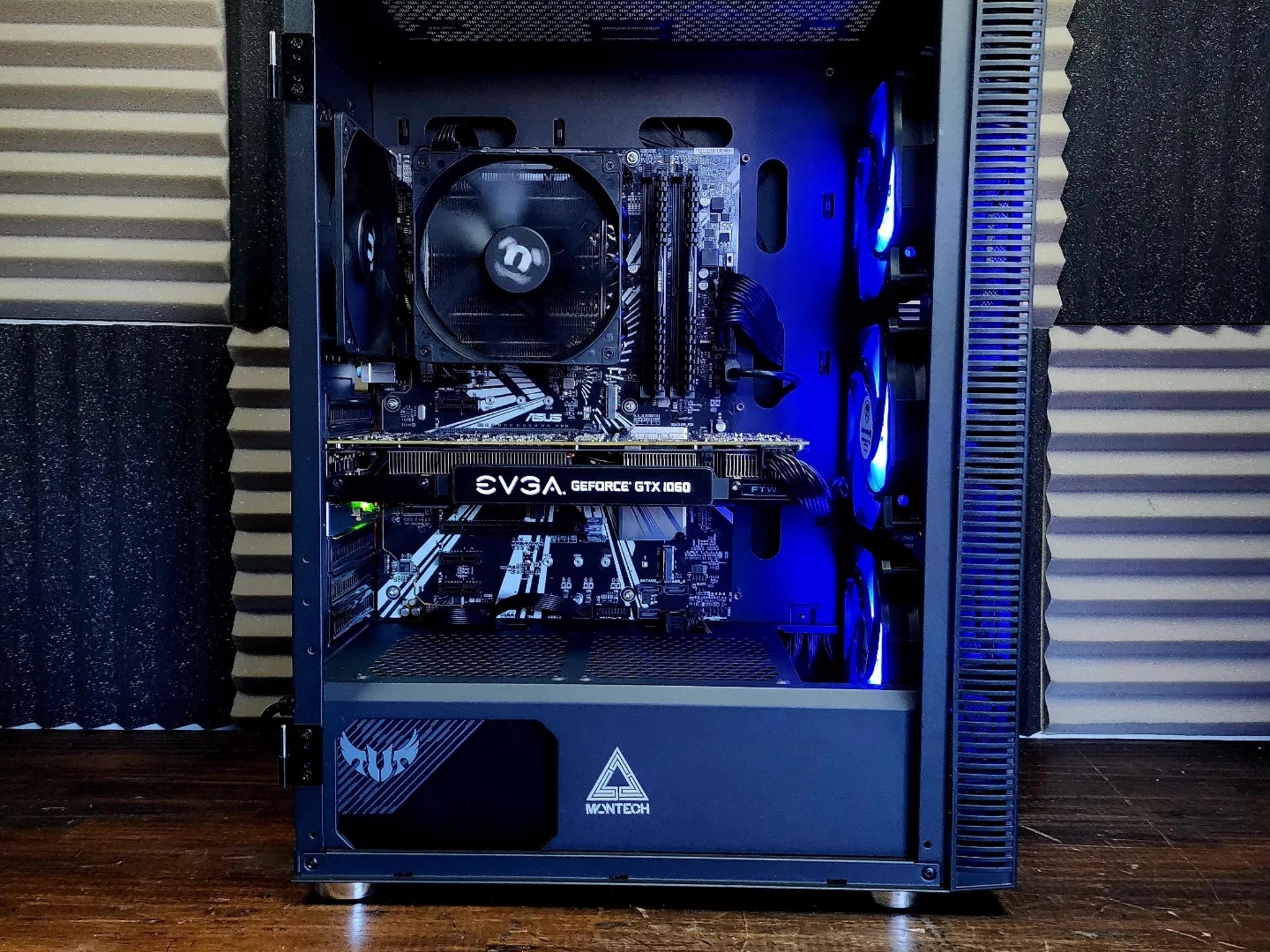 🖤💙🖤 EVGA GTX 1060 FTW // Intel Core i3 9100 // Corsair LPX 8GB 2400MHz