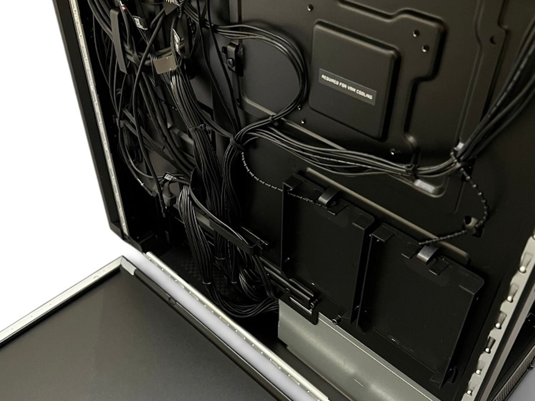 HP OMEN MAX 45L | Ultra 9 285K | RTX 5070 Ti | 32GB DDR5