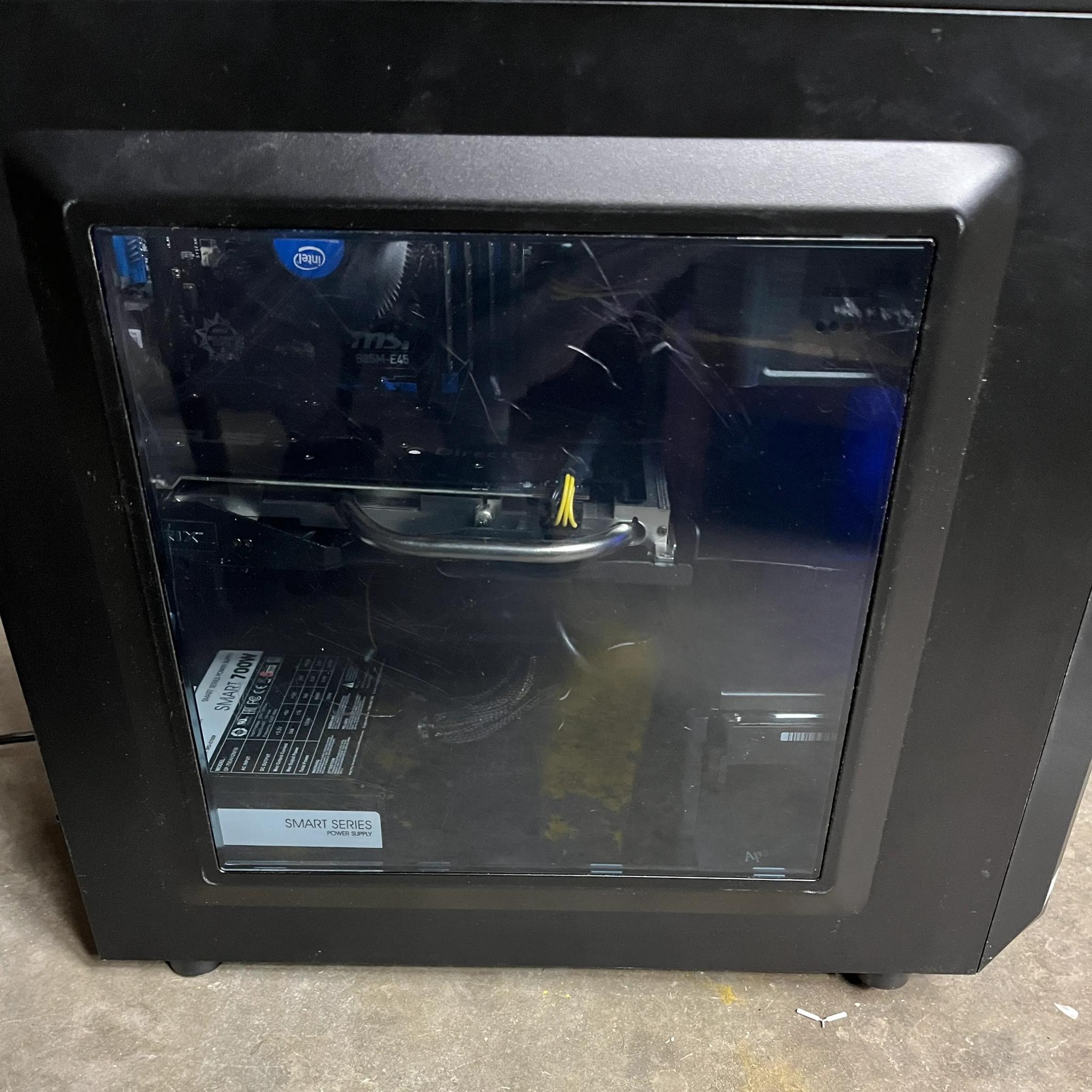 🖥️ Budget Gaming PC – GTX970,i7-4790K, 32GB RAM, 256GB SSD+1TB HDD Fast & Powerful (Minor Case Wear)