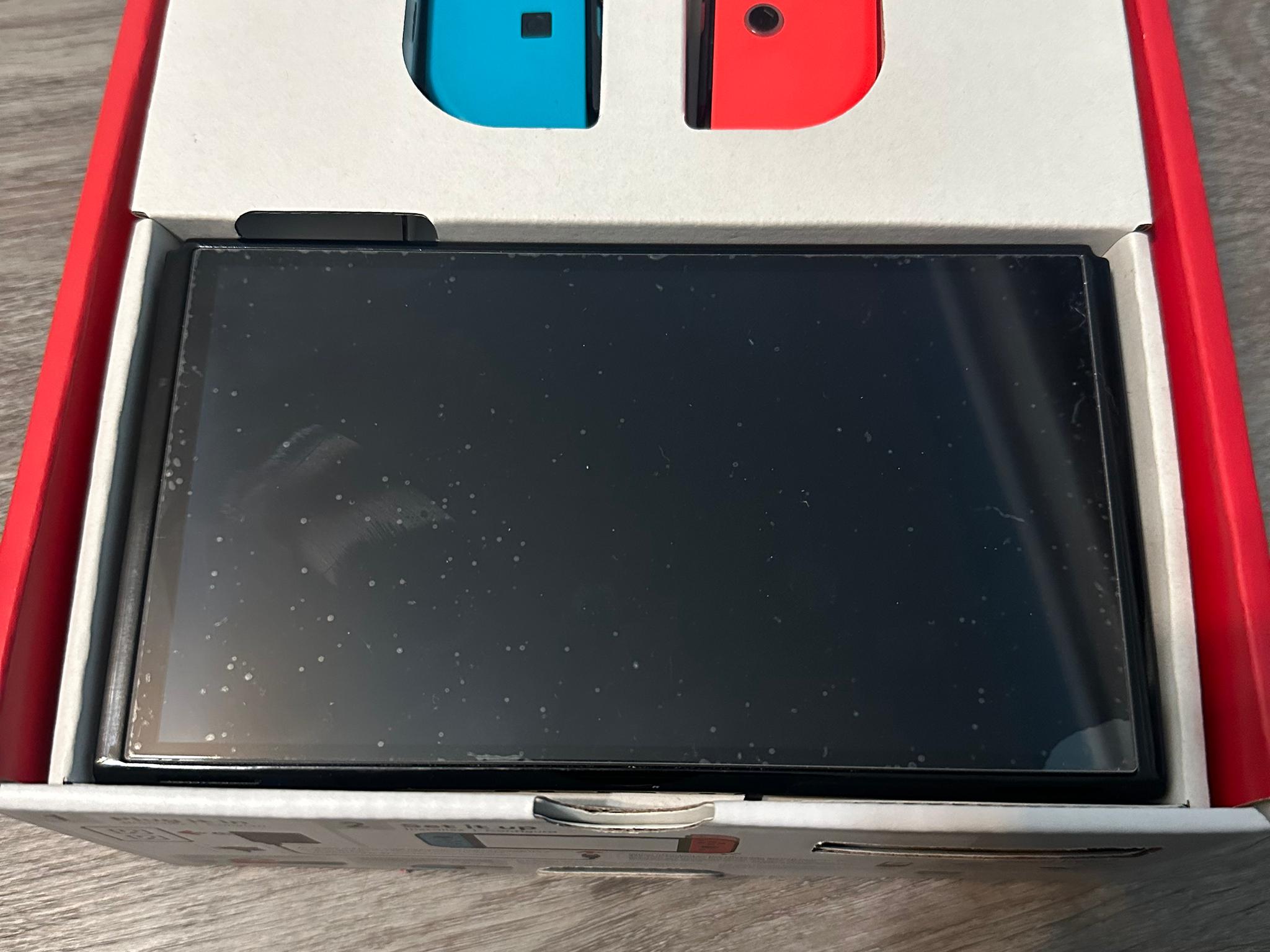 BNOB Nintendo Switch OLED + Game