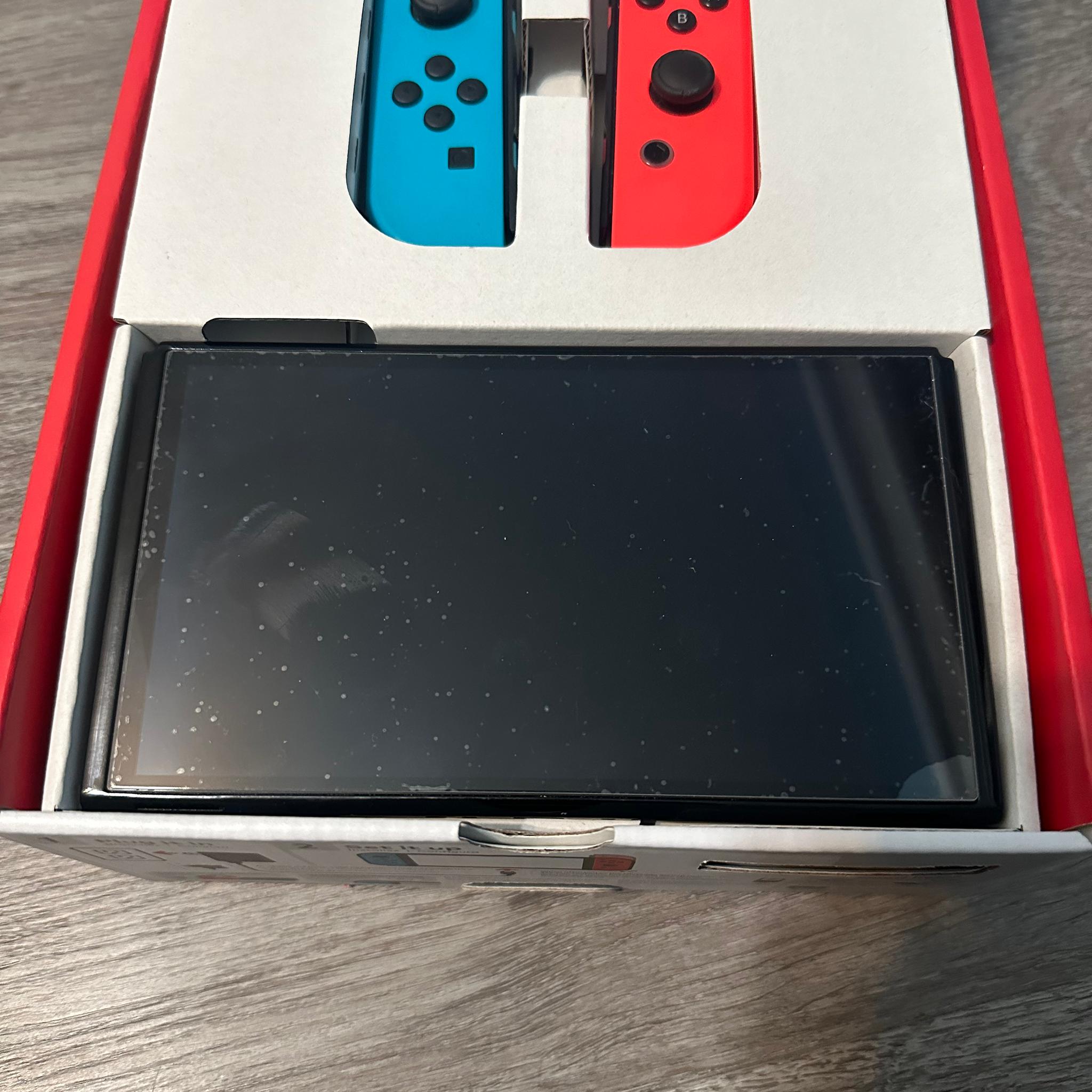 BNOB Nintendo Switch OLED + Game