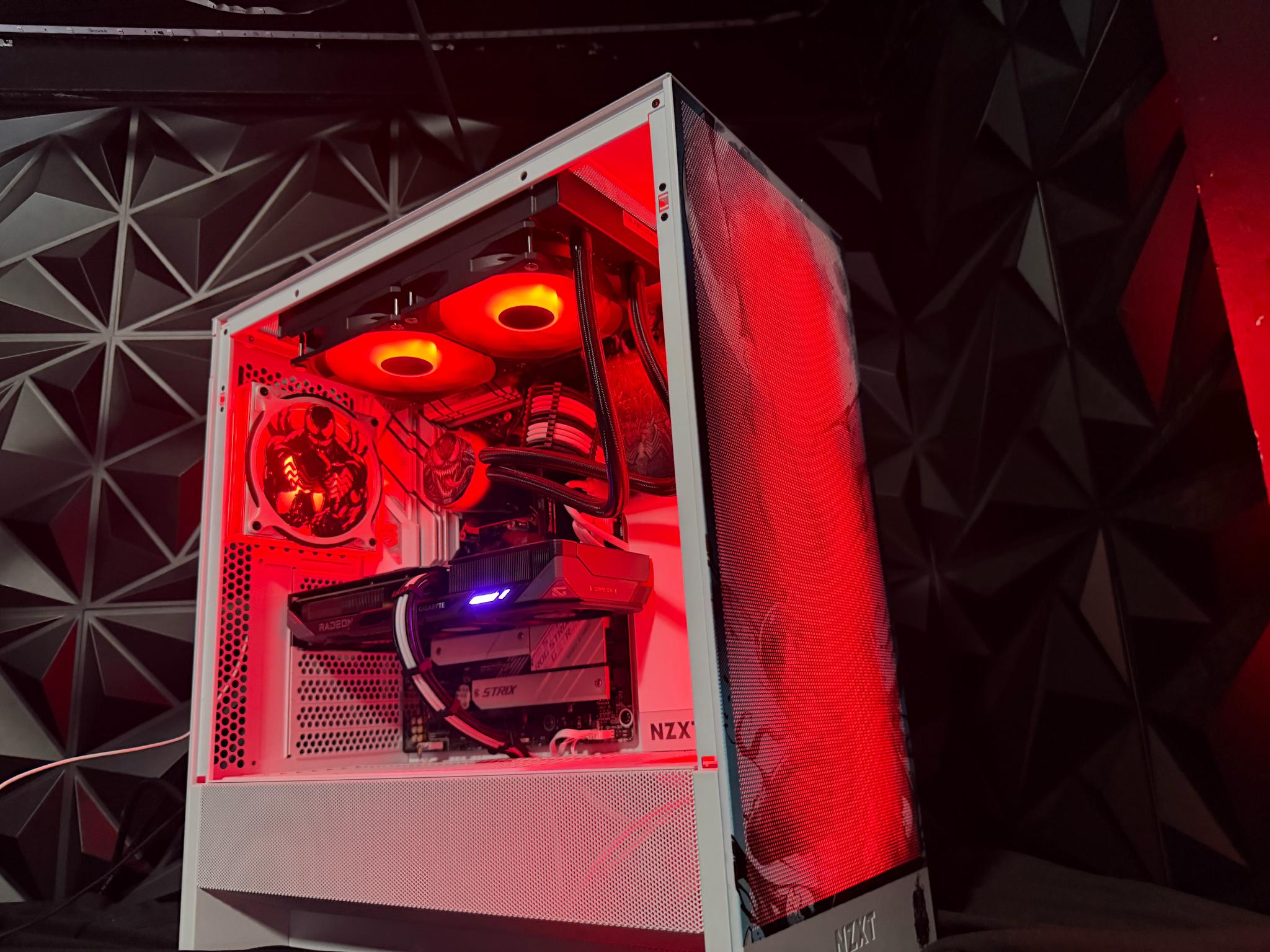 🕷️💣 VENOM BOMB 96 💣🕷️ Ryzen 5 9600x| RX 9060XT 16 GB | 32 GB DDR5|1.5 TB NVMe| 650W PSU
