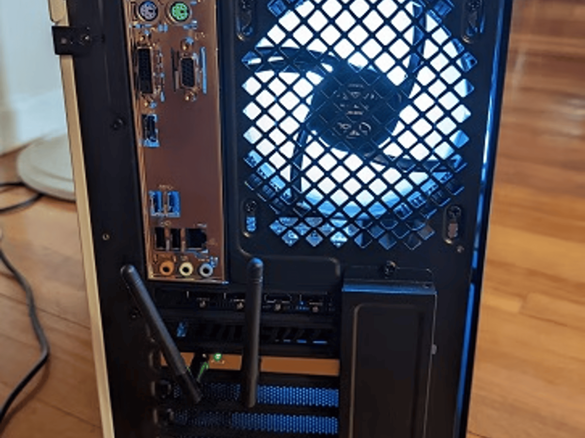 NEW INTEL I3 RX6600 Gaming PC