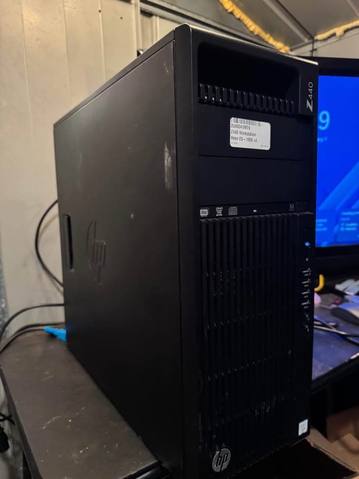 1080p Gaming PC! RX 5700XT 8gb, Intel 6 core, 32GB RAM, WINDOWS 11, 1TB hdd, 240gb ssd