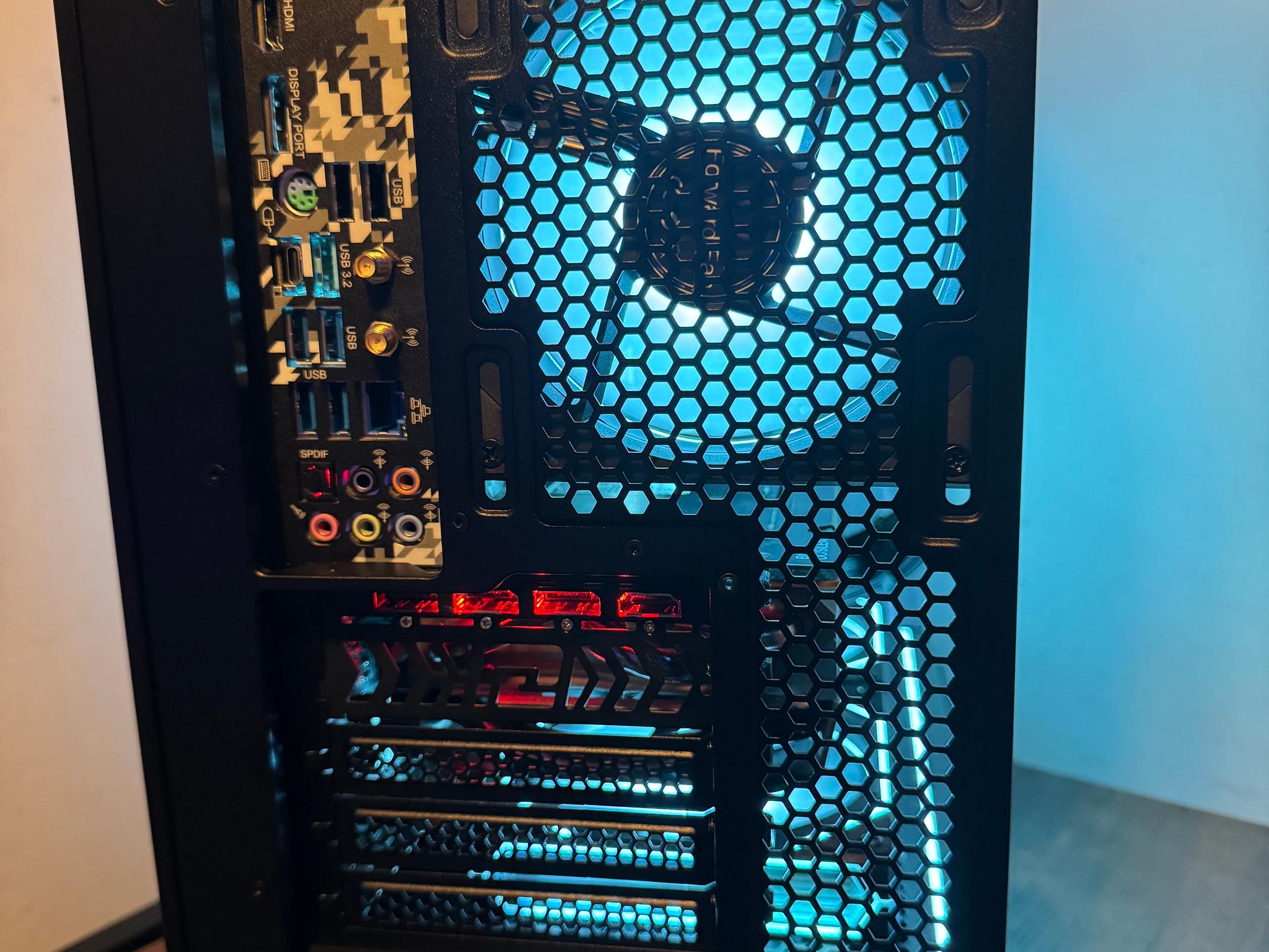 🚀High FPS Team Red 1440p/4K PC❤️ - Ryzen 5 5600X3D | RX 6900 XT 16GB | 32GB DDR4 | 1TB Gen4 M.2 SSD