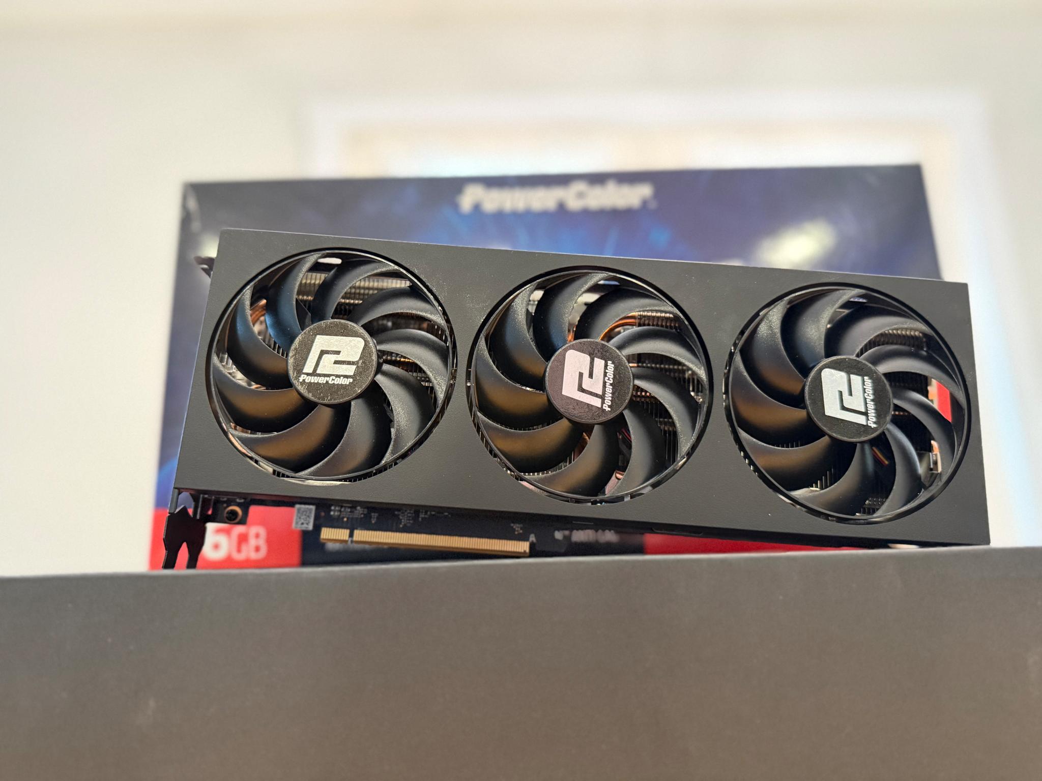 AMD RX 7900 GRE 16gb