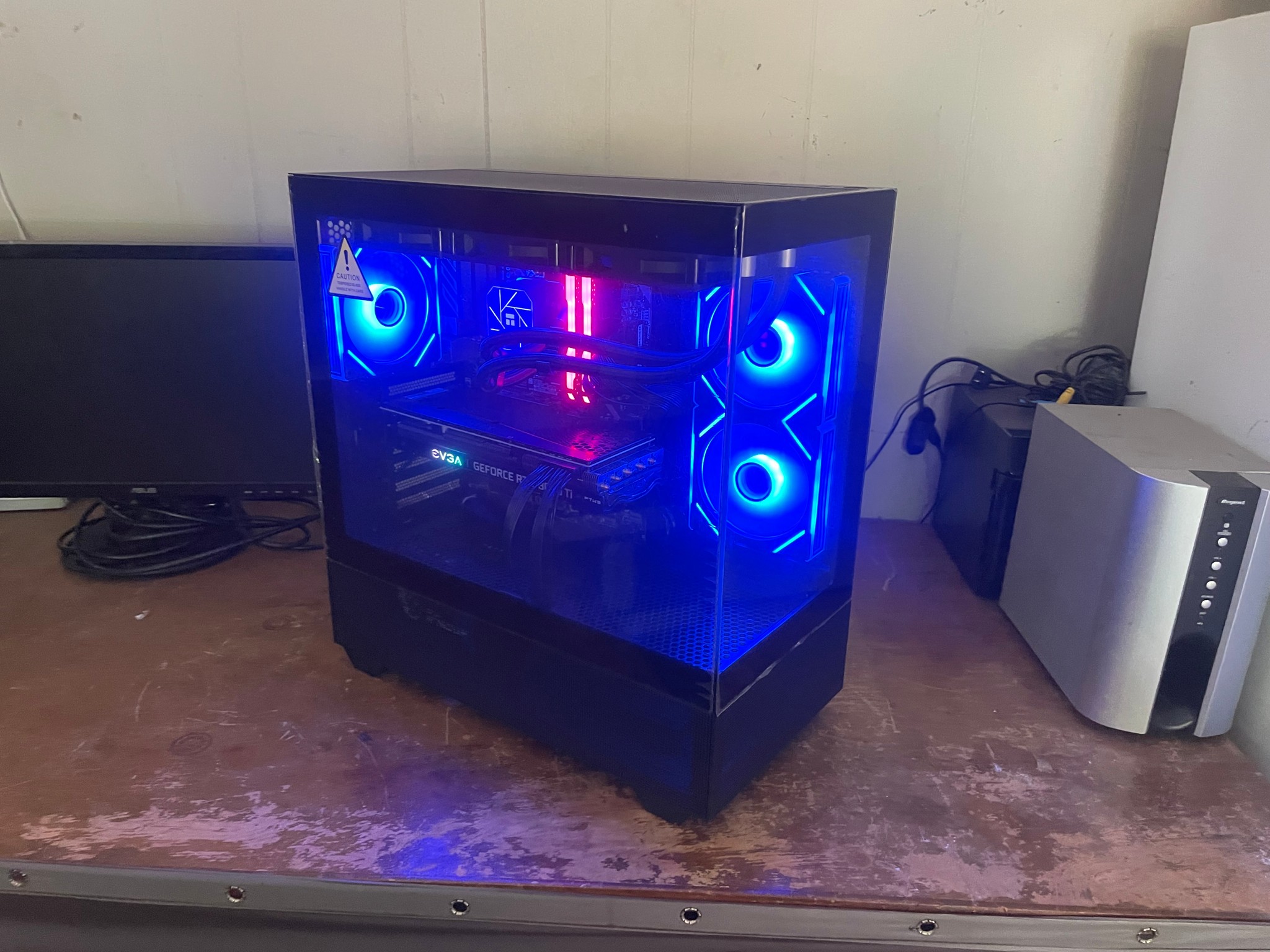 Ryzen 5 | 3060ti | 32GB Ram | WiFi + Ethernet