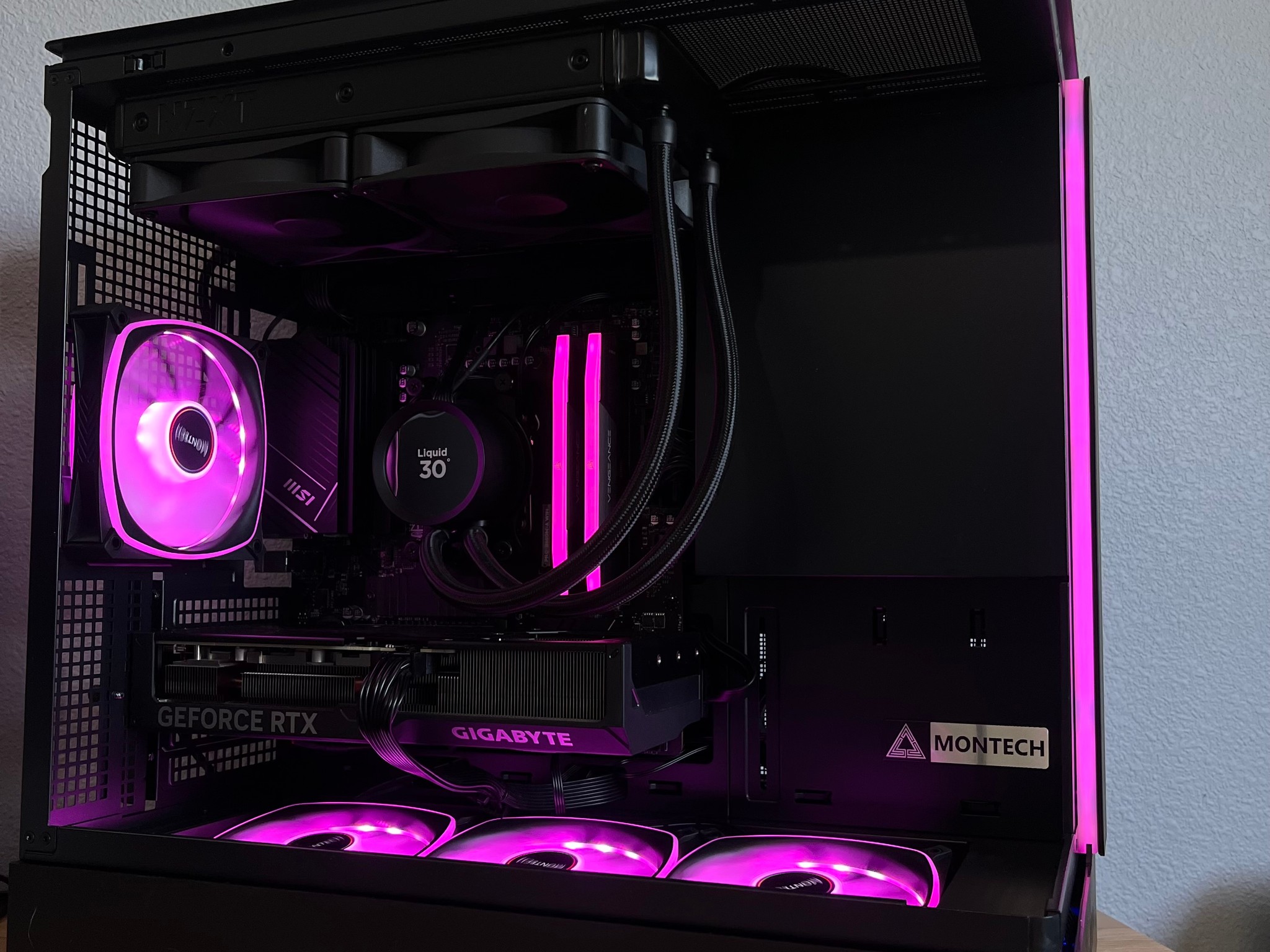 Gaming PC - RTX 4070 | 7600x | 32gb DDR5 | 1TB NVME