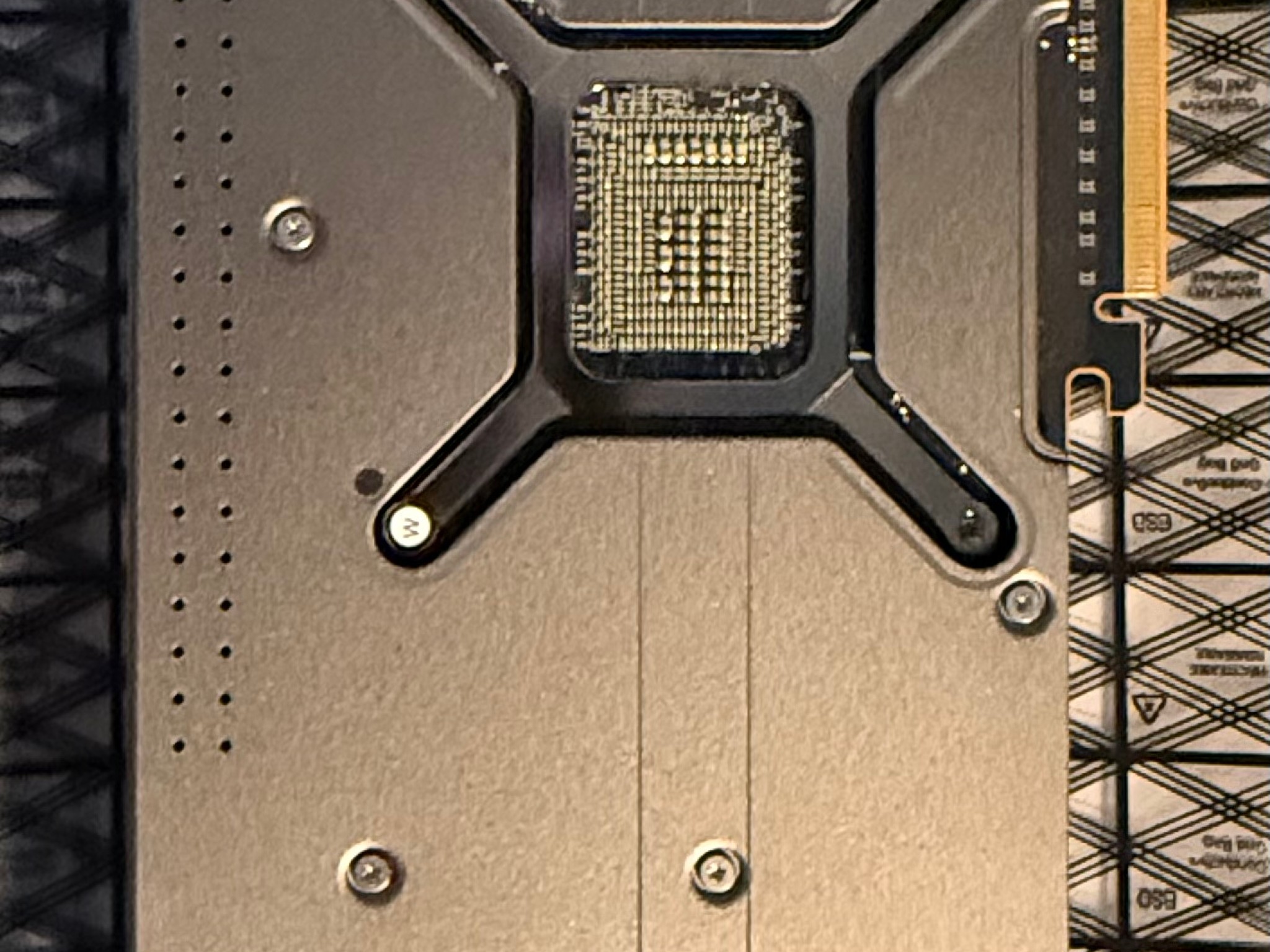 SAPPHIRE NITRO+ Radeon RX 7900 XTX