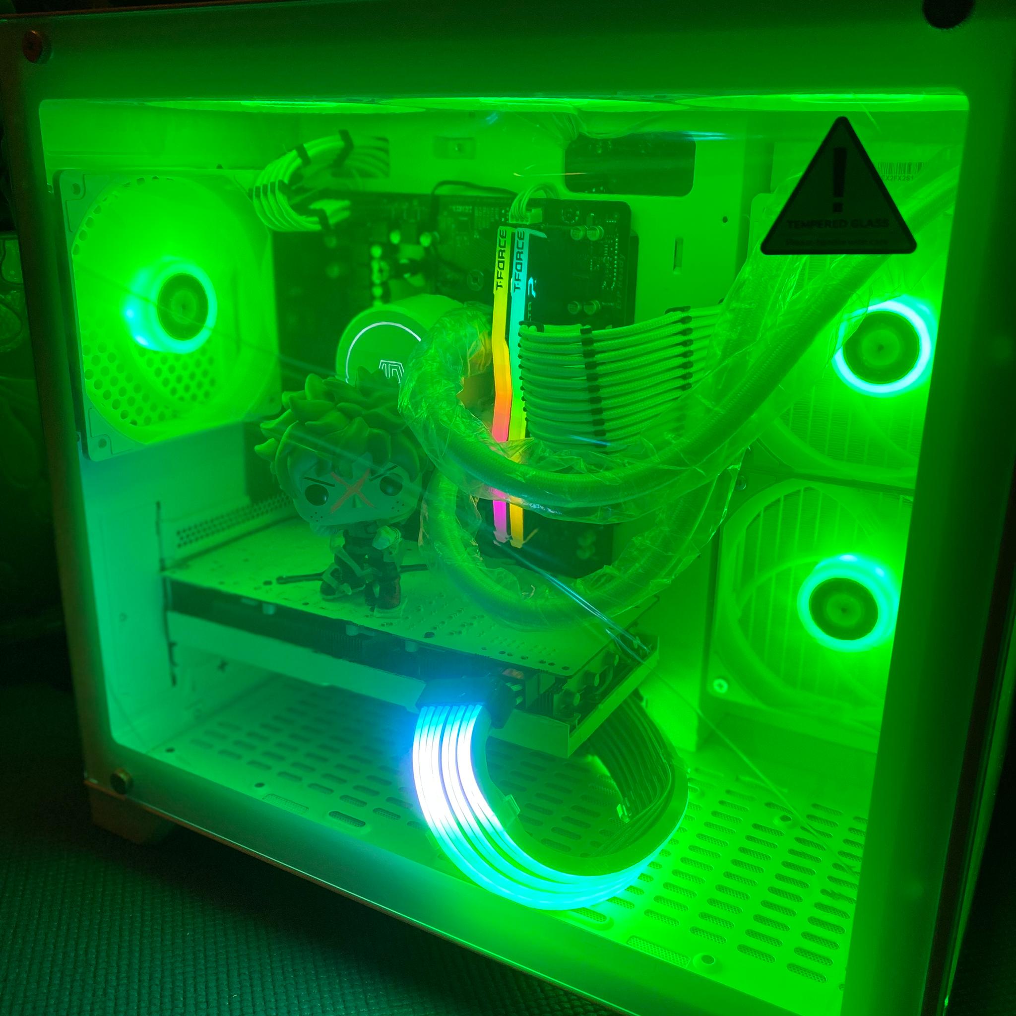 (Liquid-cooled) RX 5700XT| Ryzen 5| 16GB TFoRCE DDR4 RGB RAM| 1TB NVMe SSD| Windows 11 PRO w/ Deku💫