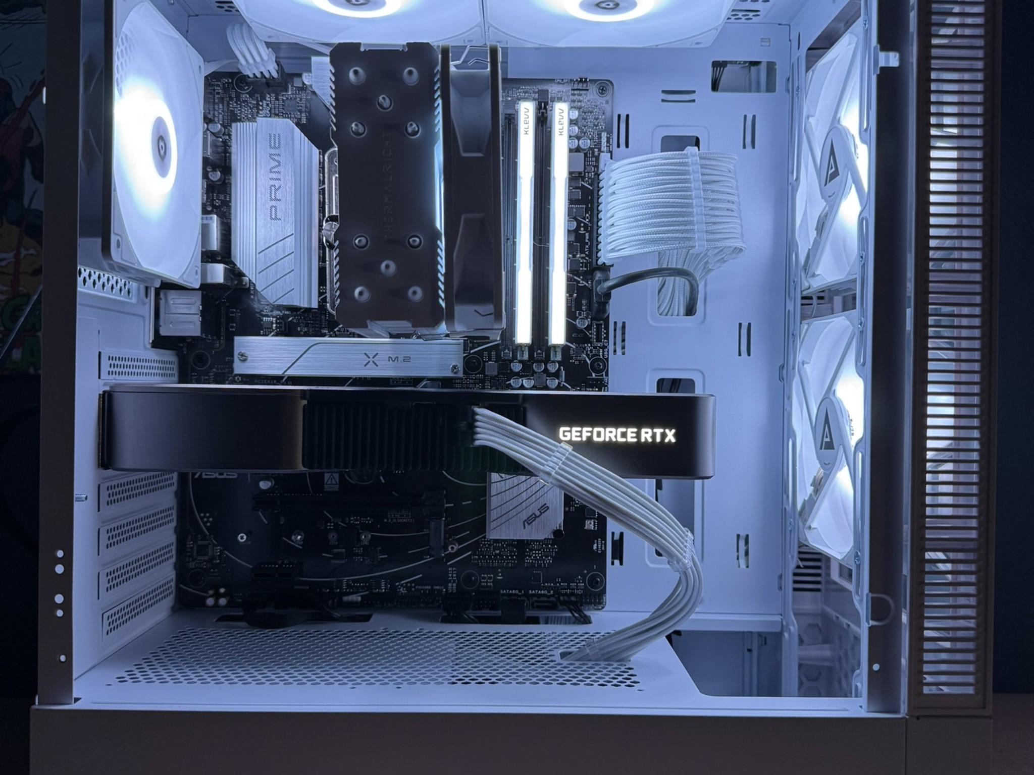 RTX 3080 Founders Edition | Ryzen 7600X | 64GB DDR5 | 2TB | WIFI