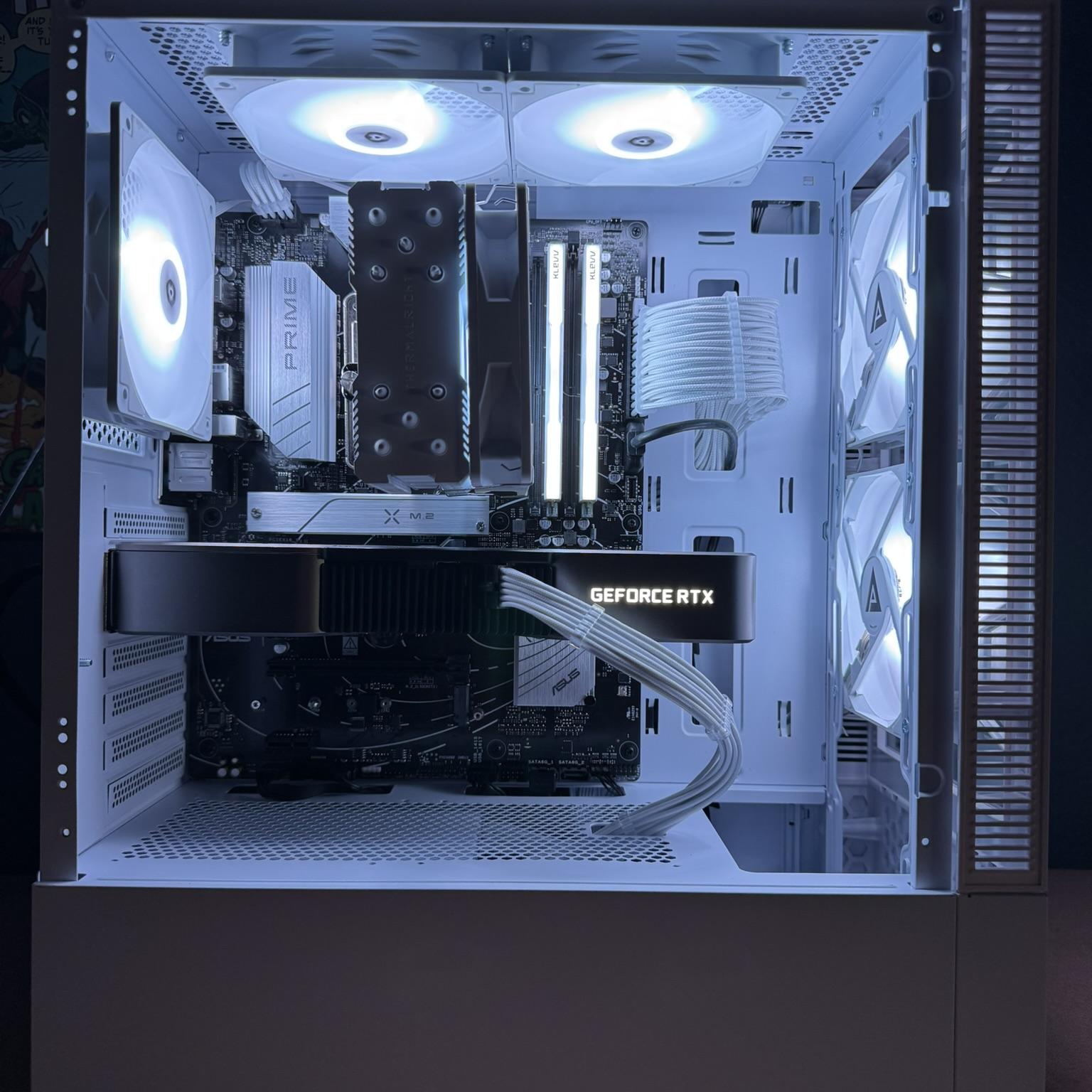 RTX 3080 Founders Edition | Ryzen 7600X | 64GB DDR5 | 2TB | WIFI