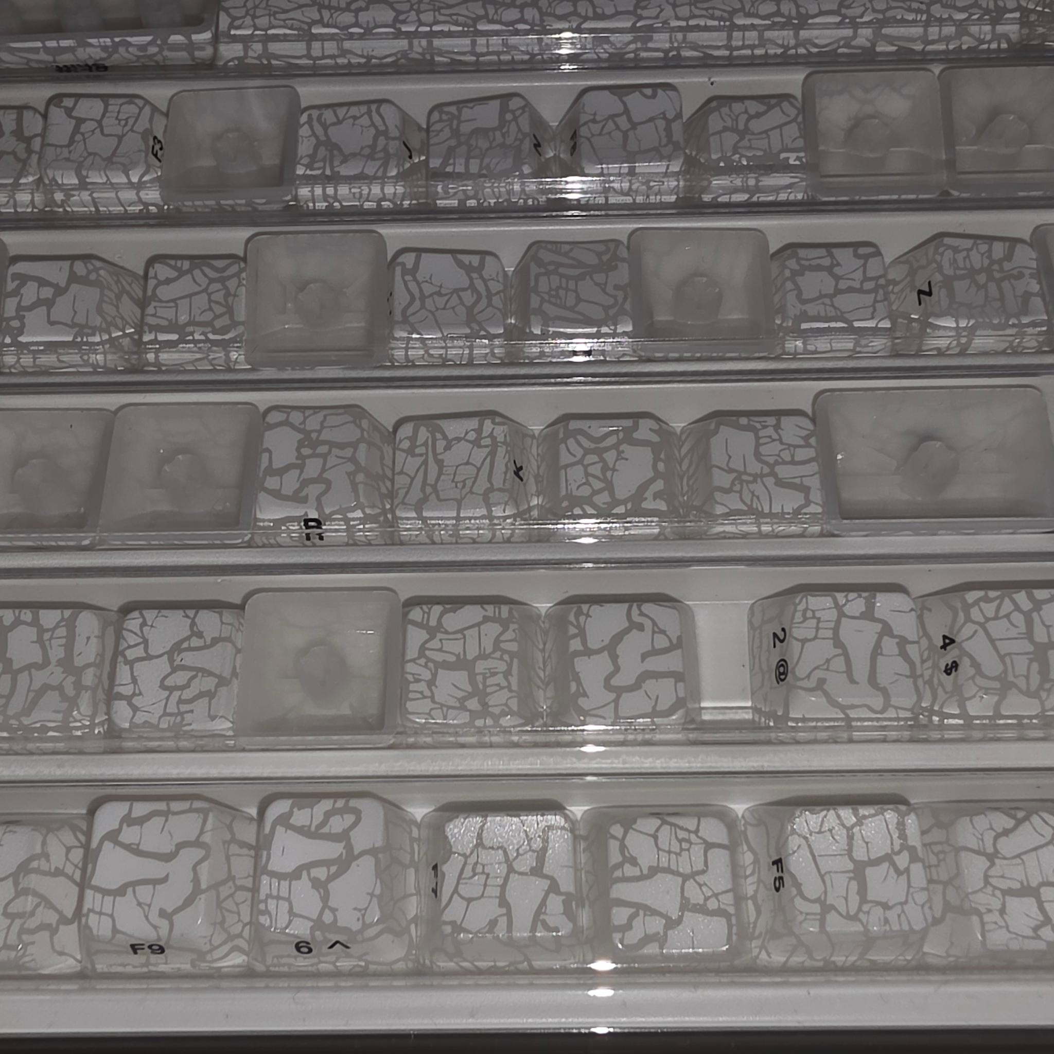 Xvx white cracked ice key caps