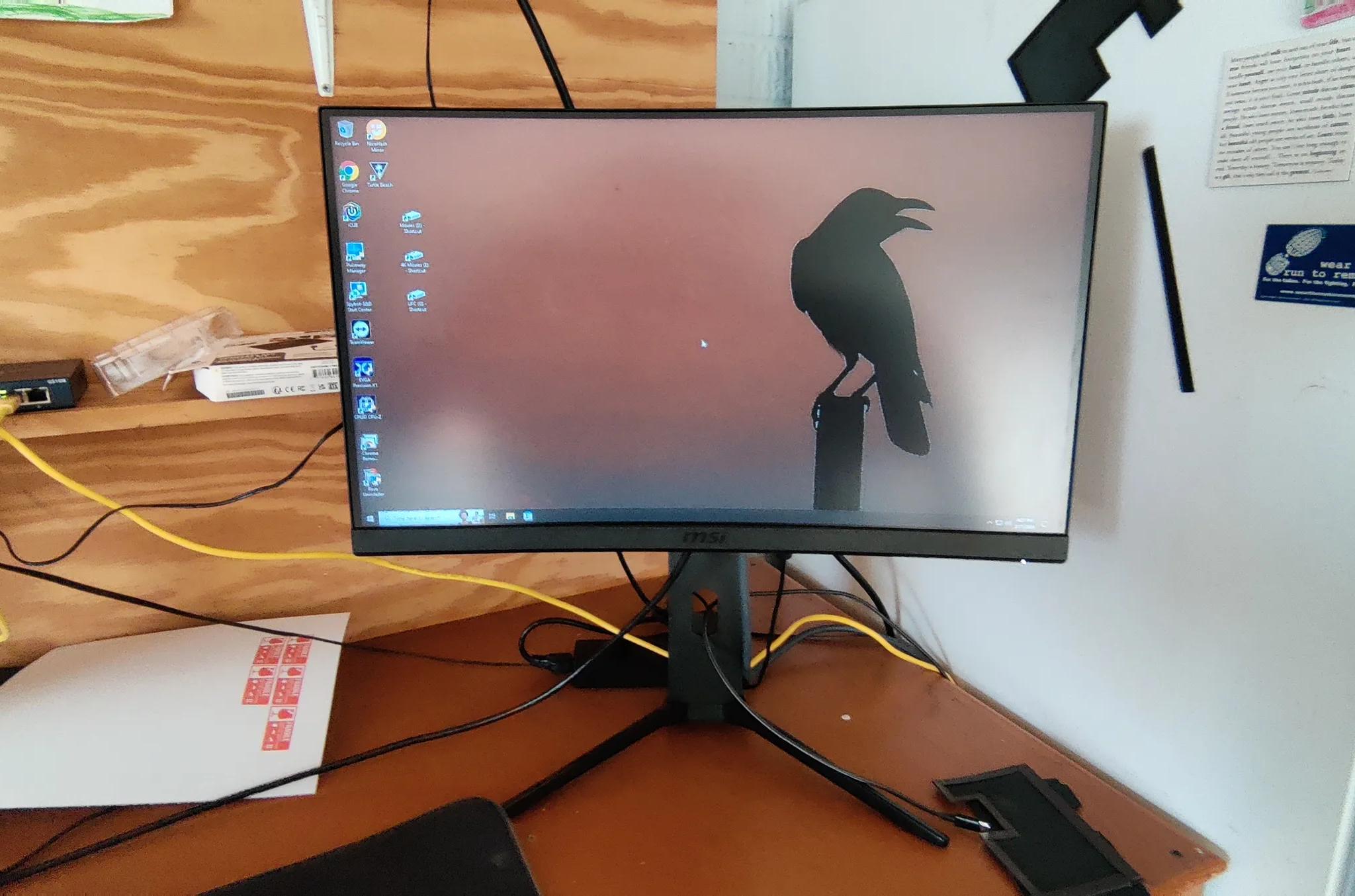 MSI 27 curved monitor 120hurts.lol