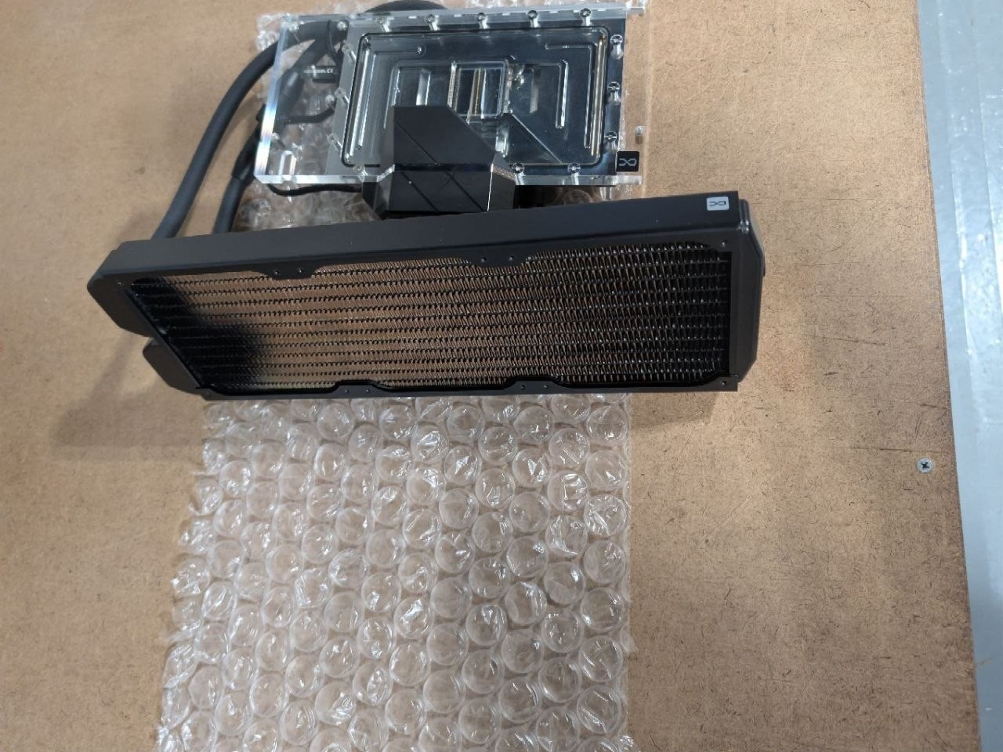 Alphacool Eiswolf 2 AIO - 360mm RTX 4080 Suprim with Backplate (14488)