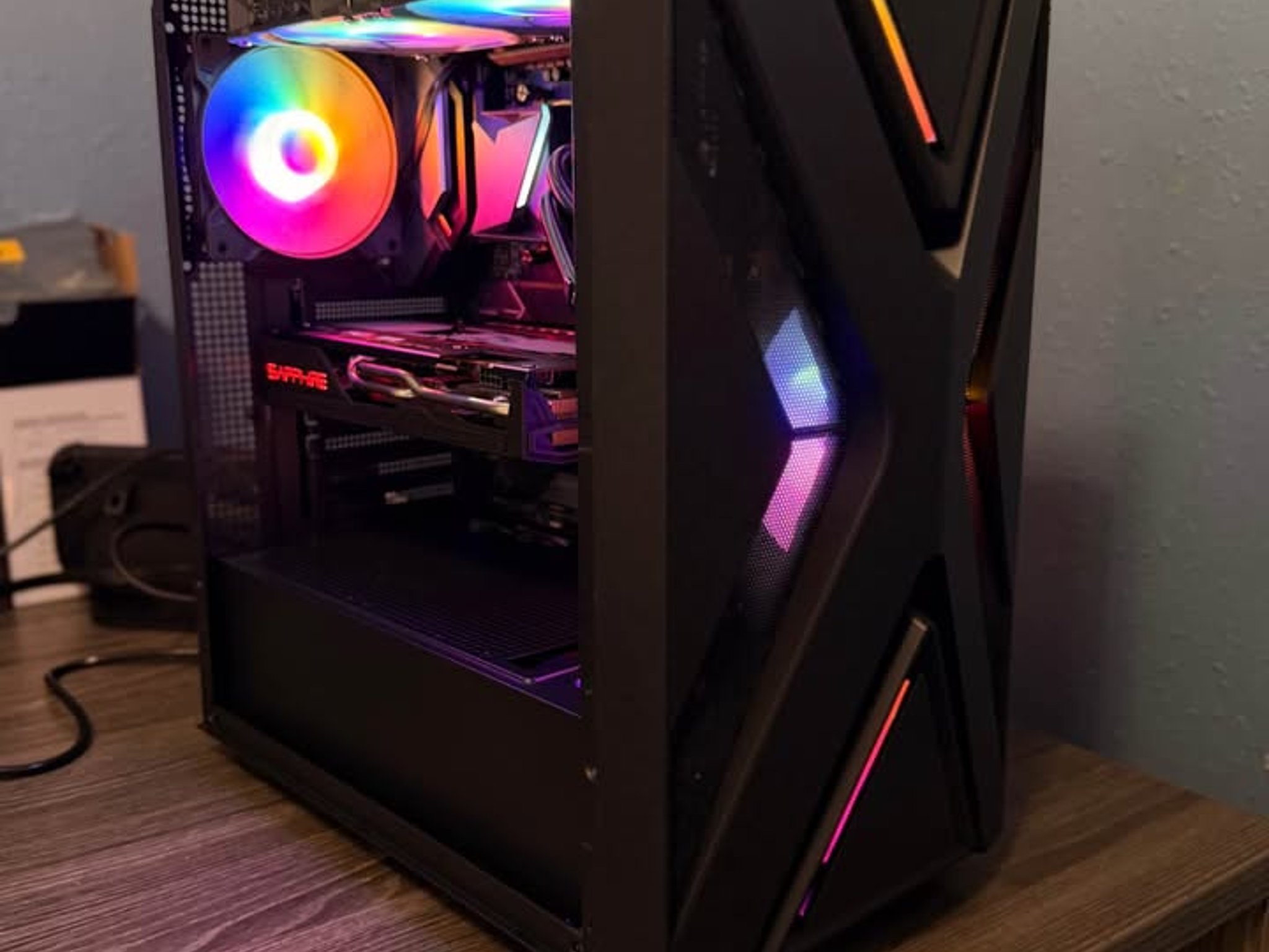 🎄 Sapphire RX 5700 XT + Ryzen 5600 | 16GB RGB | 1TB SSD | 240mm AIO 🎁