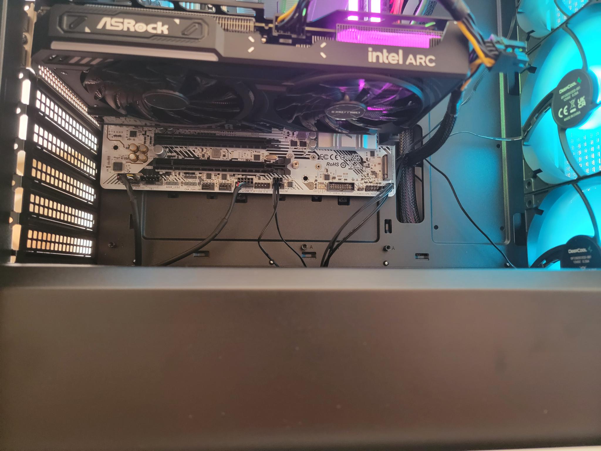 Asrock B570 Challenger OC 10GB + Ryzen 7600x PC Build #16