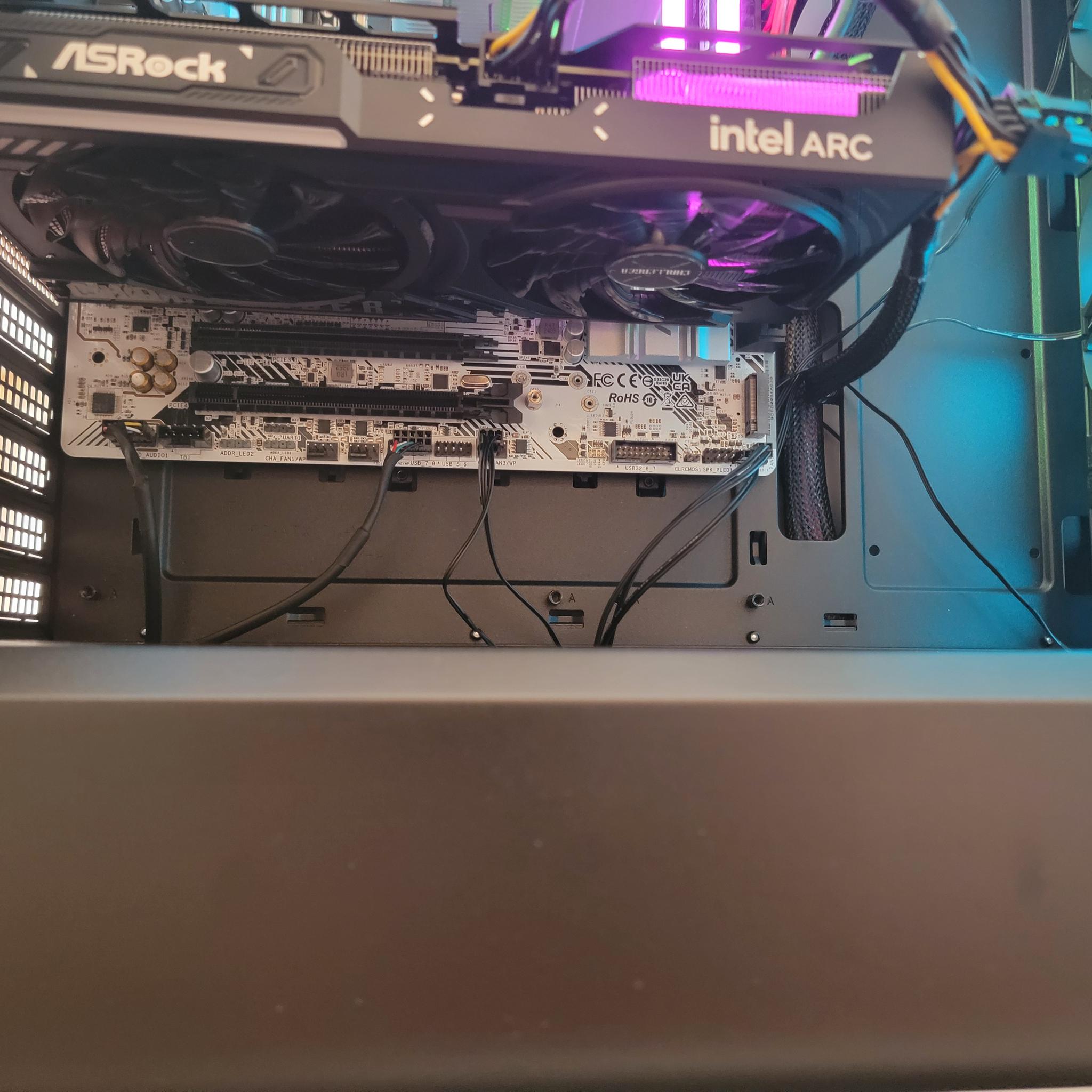 Asrock B570 Challenger OC 10GB + Ryzen 7600x PC Build #16