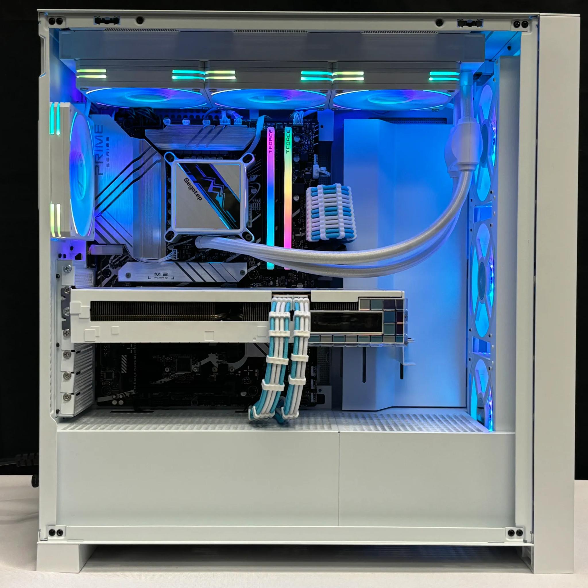 Seraphinx i7-13700KF 5.8GHz, RX 6750 12GB, 1TB NVME SSD, 32GB RGB DDR5, 850W PSU