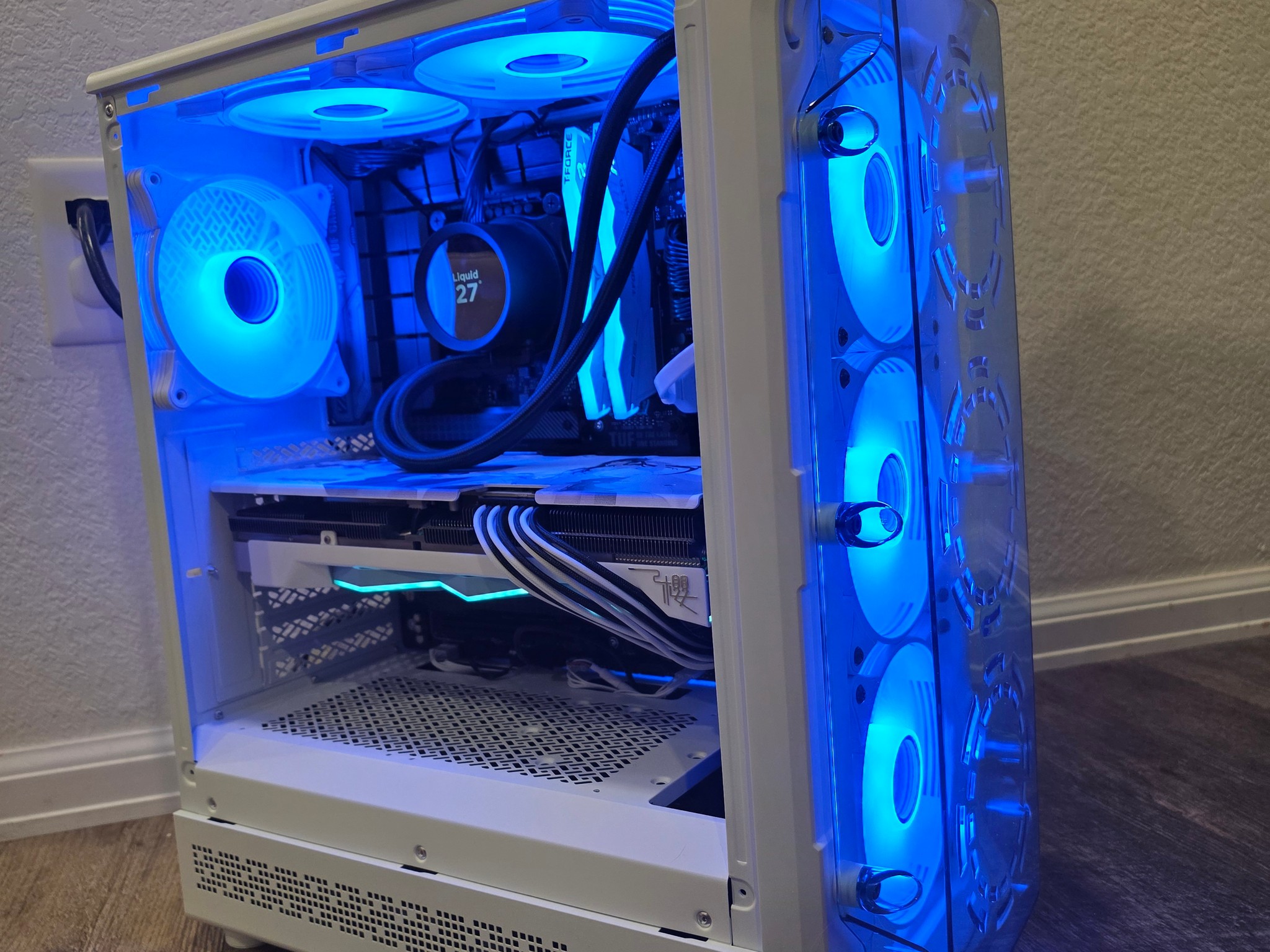 i7 14700F | RTX 3080 | 32GB DDR5 | 1TB NVME