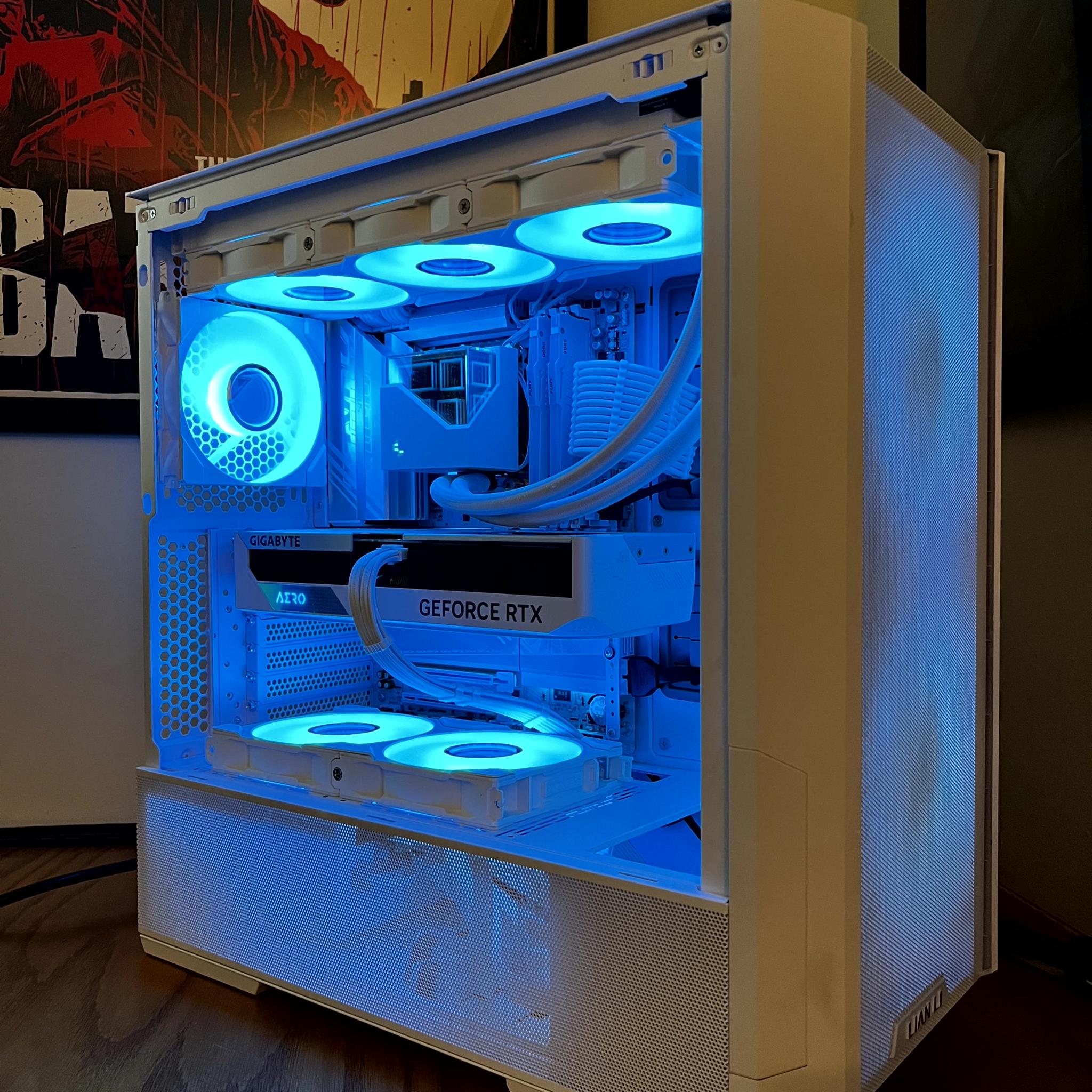 Arctic Wolf - Ryzen 7 7800X3d | Nvidia 4070 OC 12GB | 32GB @6000 MT/sec | 4TB NVME | 1000W Gold PSU