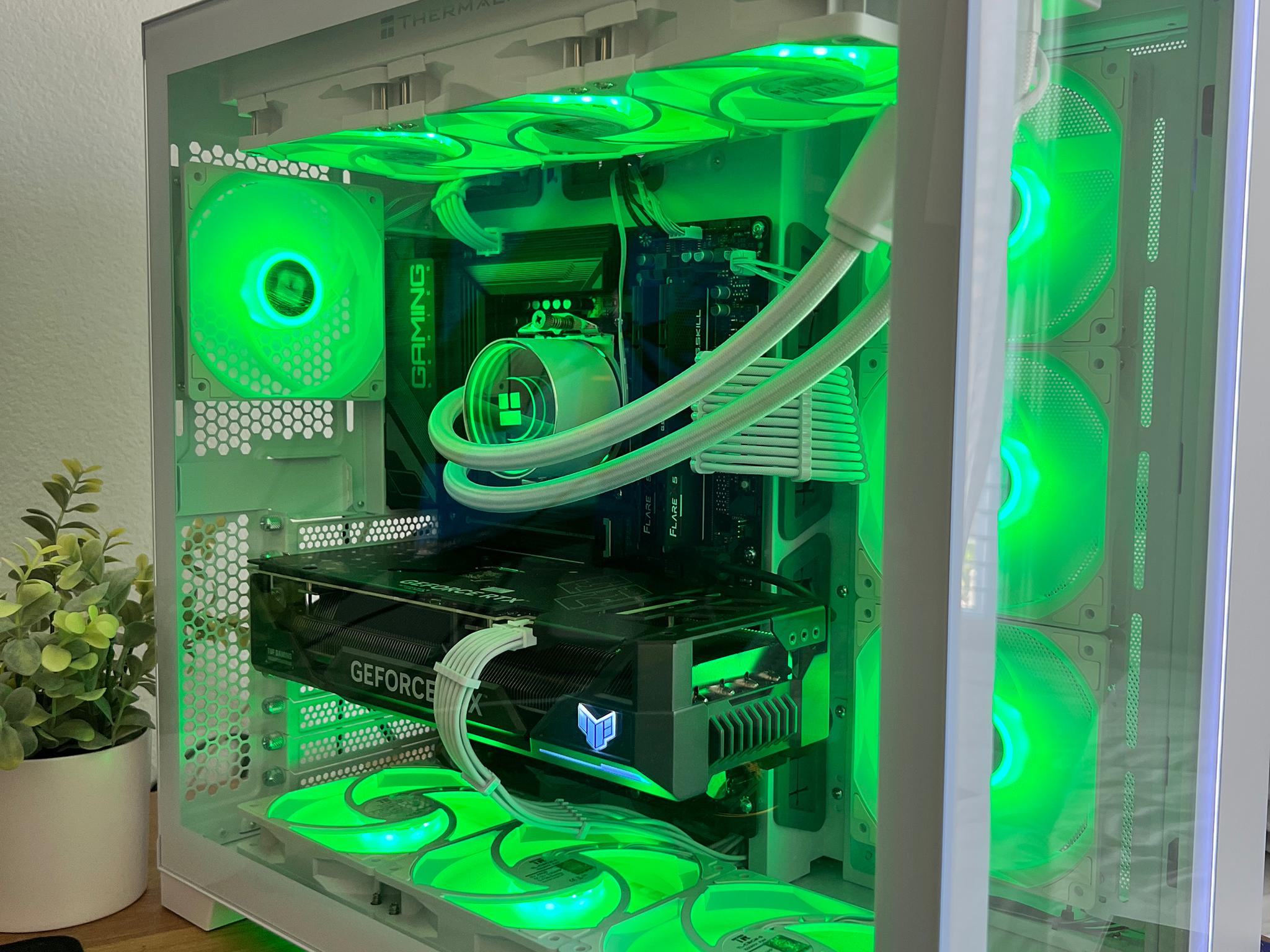 RTX 4070 TI | Ryzen 7 7700x | 32gb DDR5 | 1tb M.2 Gen4 | Gaming PC