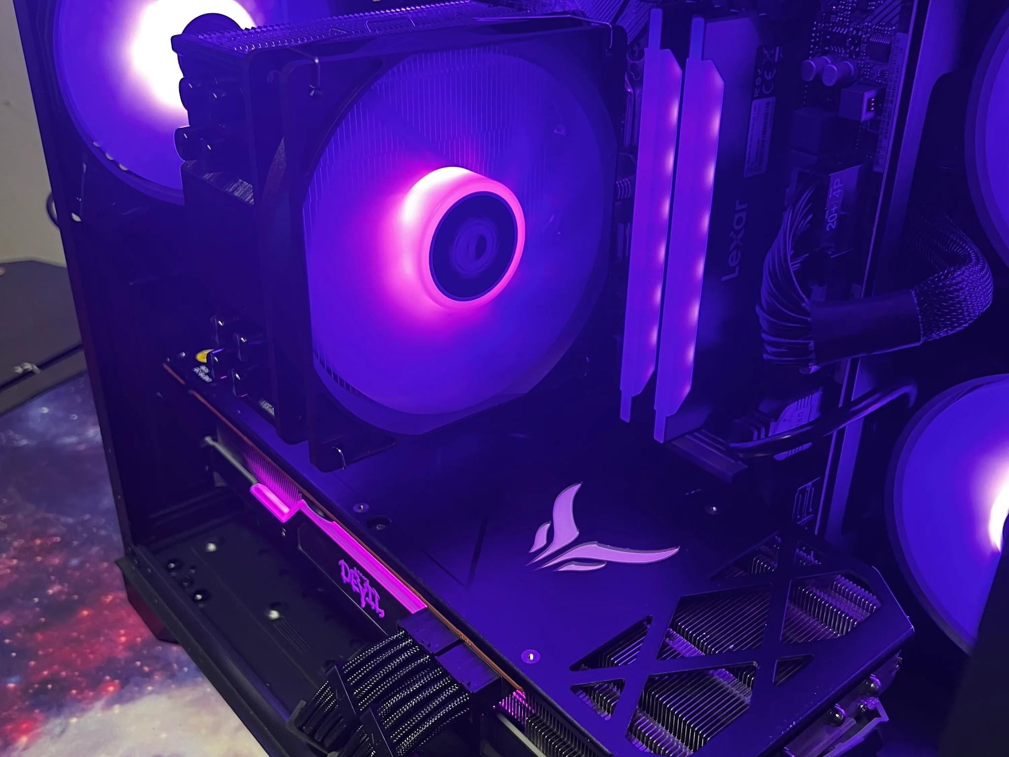 The Demon Shark || Ryzen 5 5500 + Red Devil RX 5700 XT w/ 16GB of DDR4 RAM