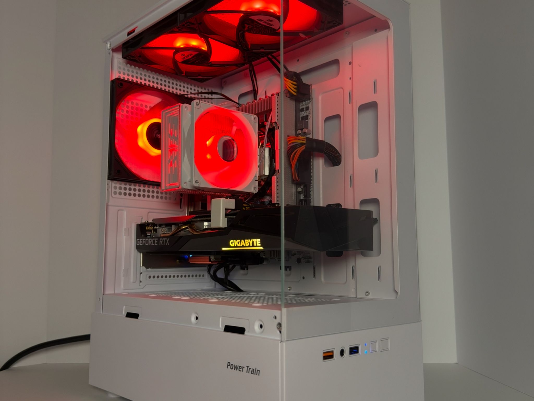 ❄️FUTURE FROST❄️ 1080p | RTX 3050 8GB | 10 CORE INTEL | 16GB DDR4 | 1TB M.2