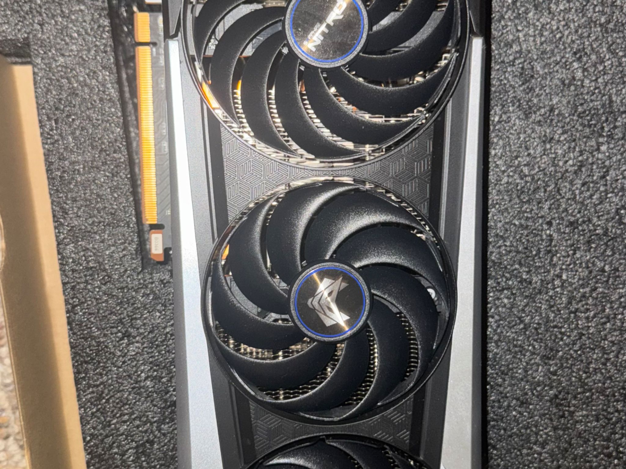 Sapphire Nitro + AMD Radeon RX 6800  PULSE  16GB GDDR6 PCIe 4.0 Card (original box)