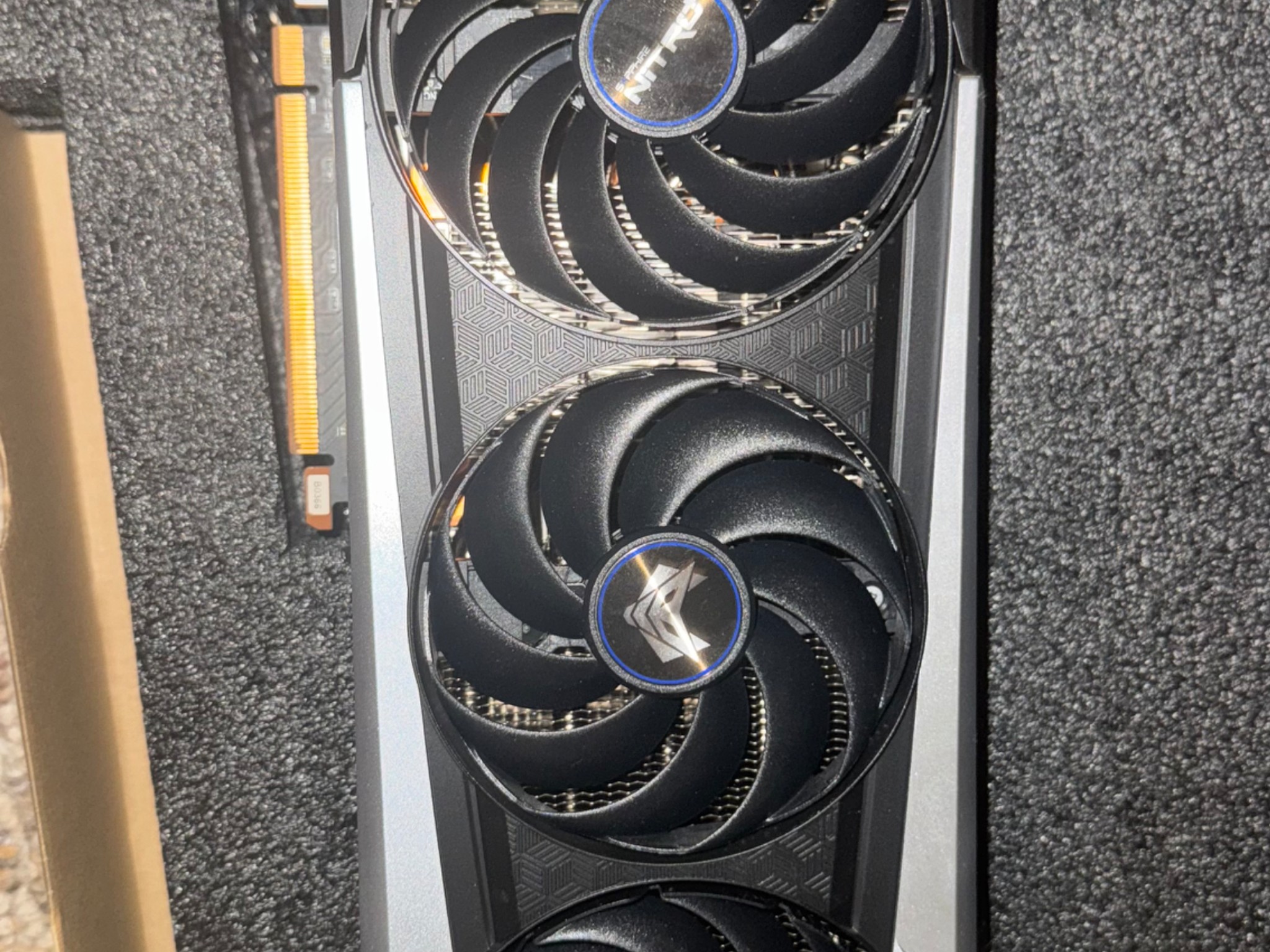 Sapphire Nitro + AMD Radeon RX 6800  PULSE  16GB GDDR6 PCIe 4.0 Card (original box)