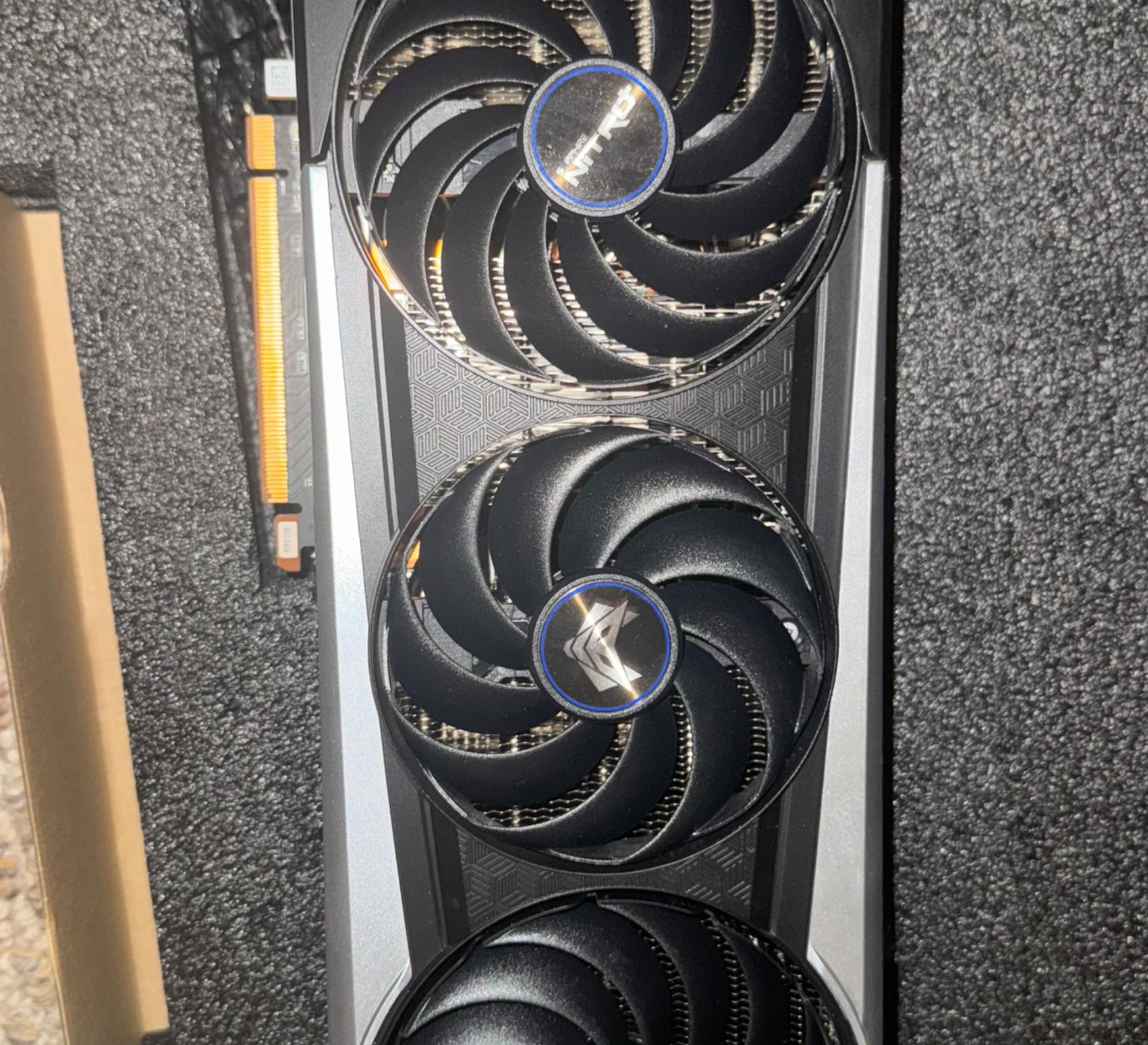 Sapphire Nitro + AMD Radeon RX 6800  PULSE  16GB GDDR6 PCIe 4.0 Card (original box)